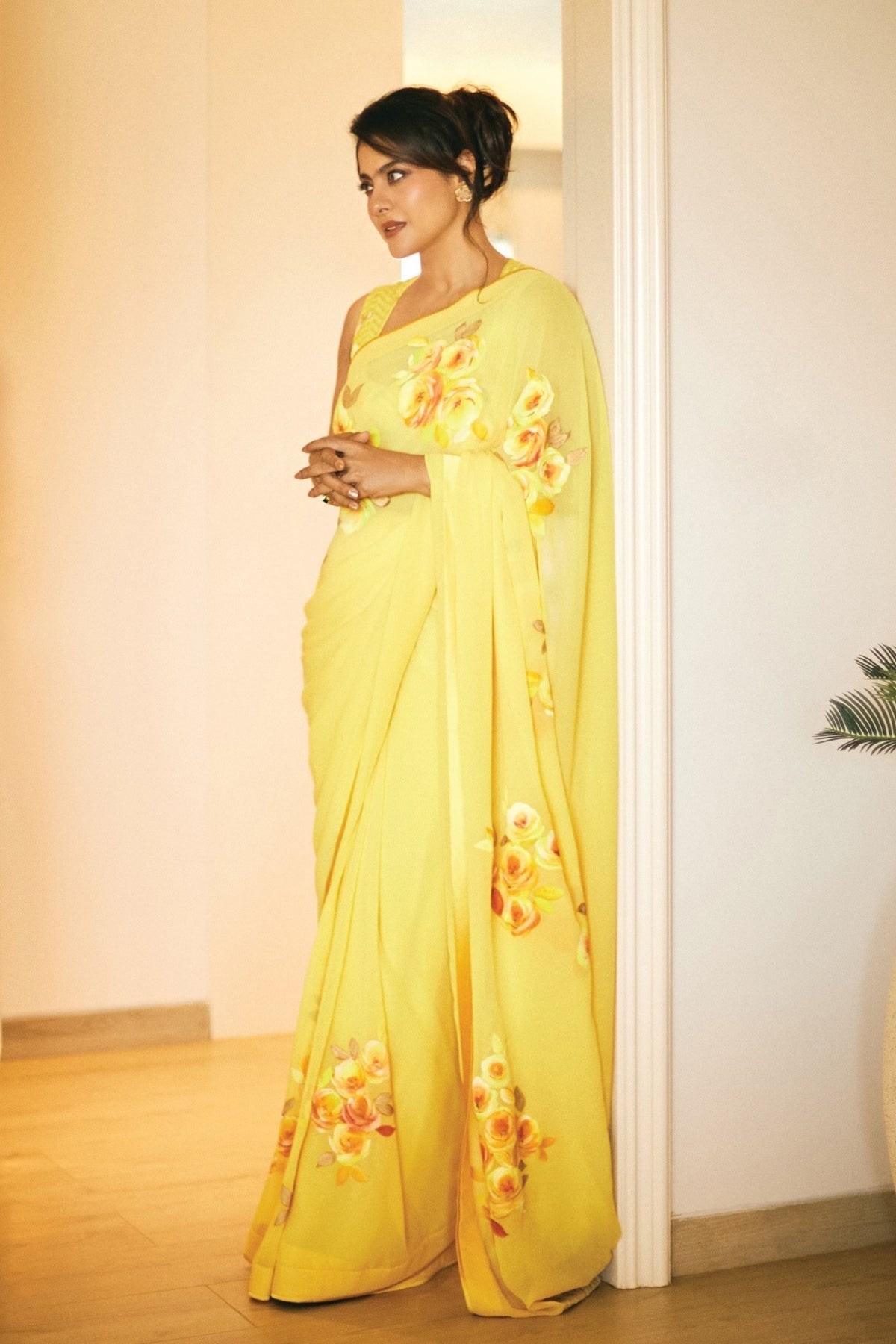 Kajol Devgan in Devnaagri
