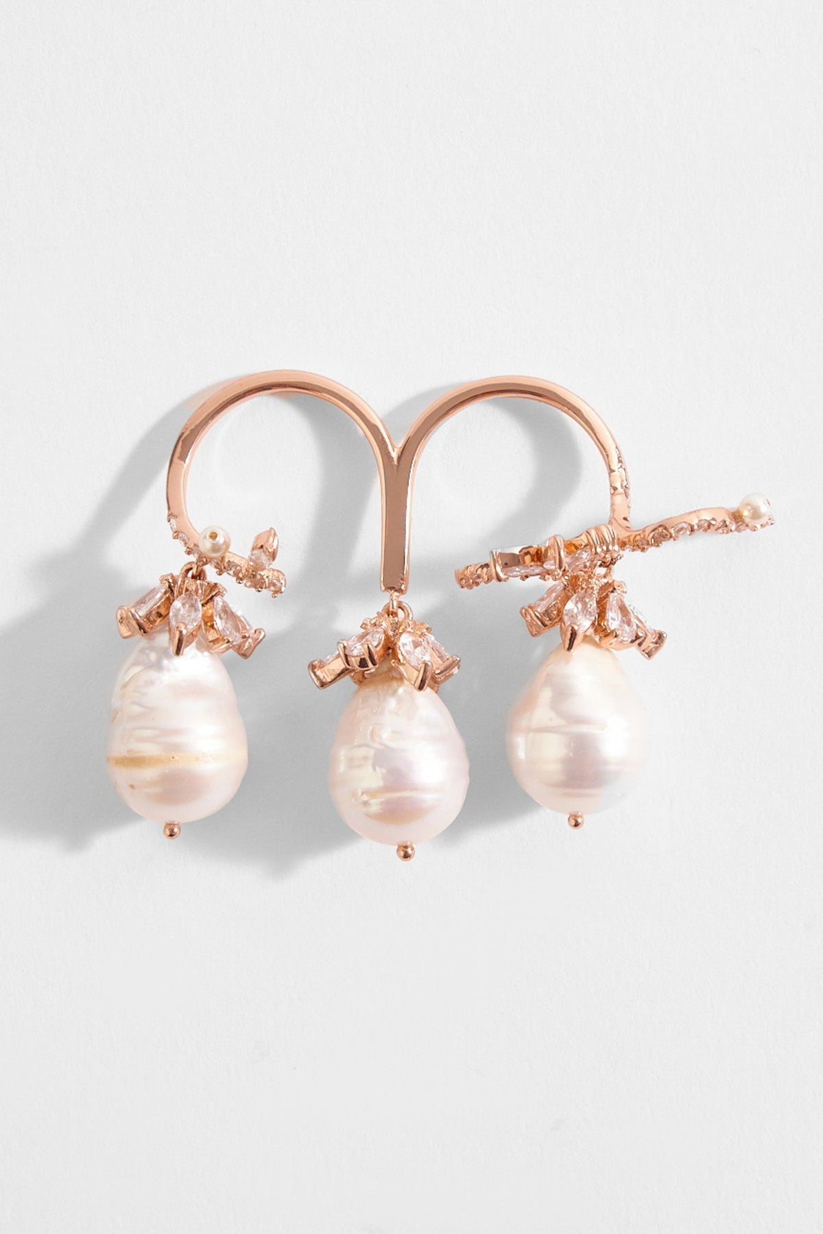 The Paloma Pearl Double Finger Ring