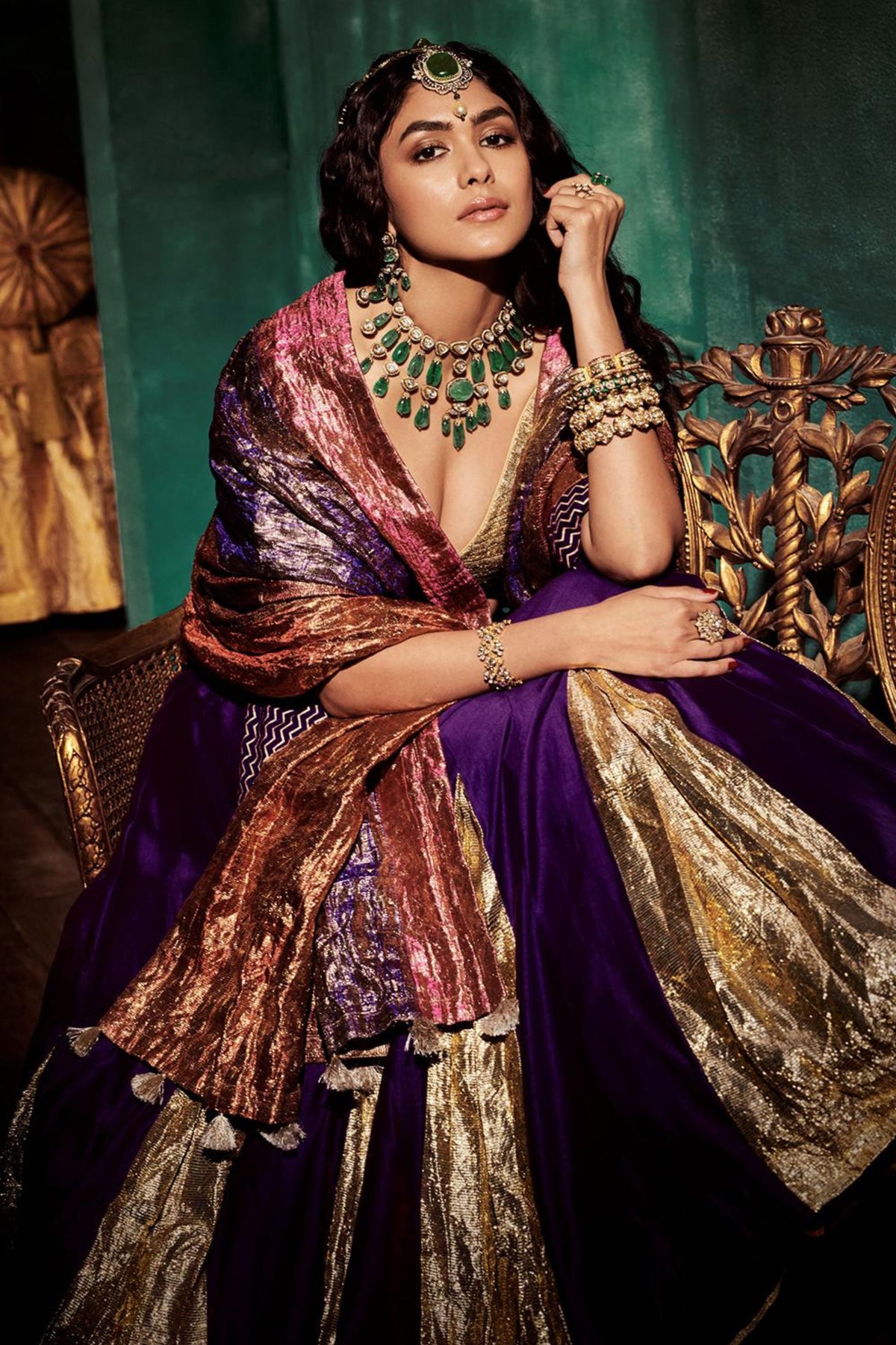 Mrunal Thakur in Itrh