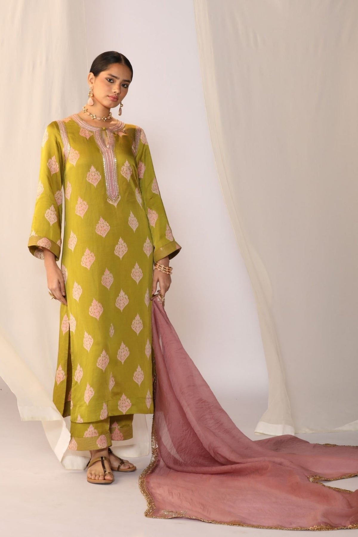 Leaf Green Embroidred Kurta Set