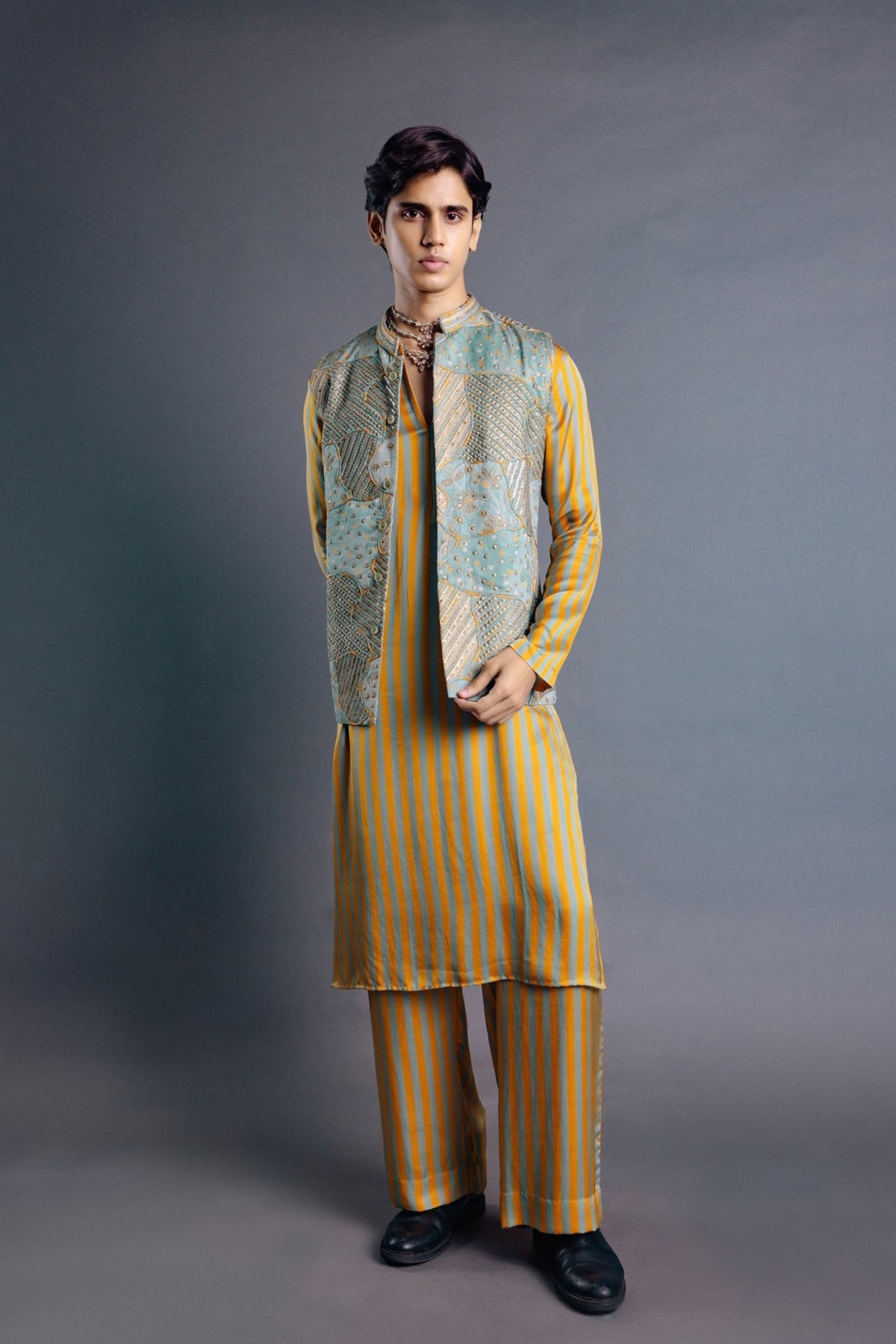 Moh Bundi Set
