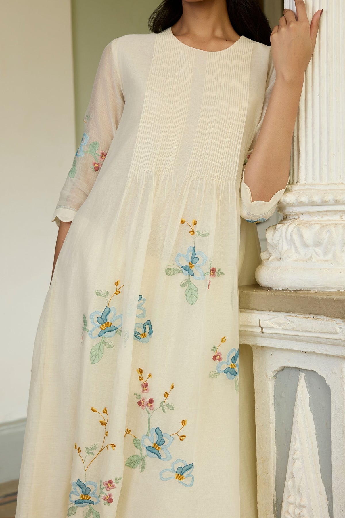 Ivory Applique Pintuck Kurta Set