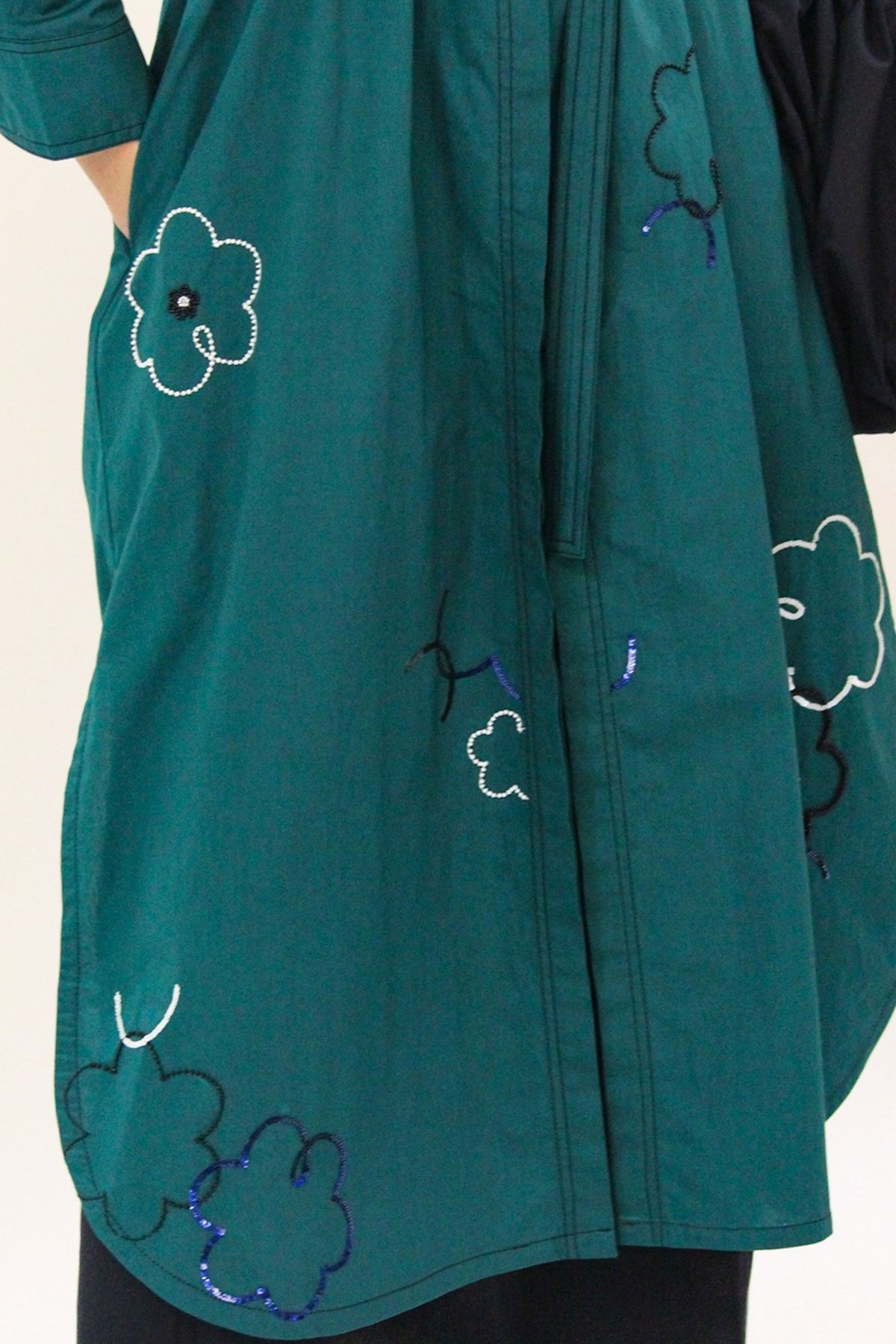 Ditsy Embroidered Fence Shirt