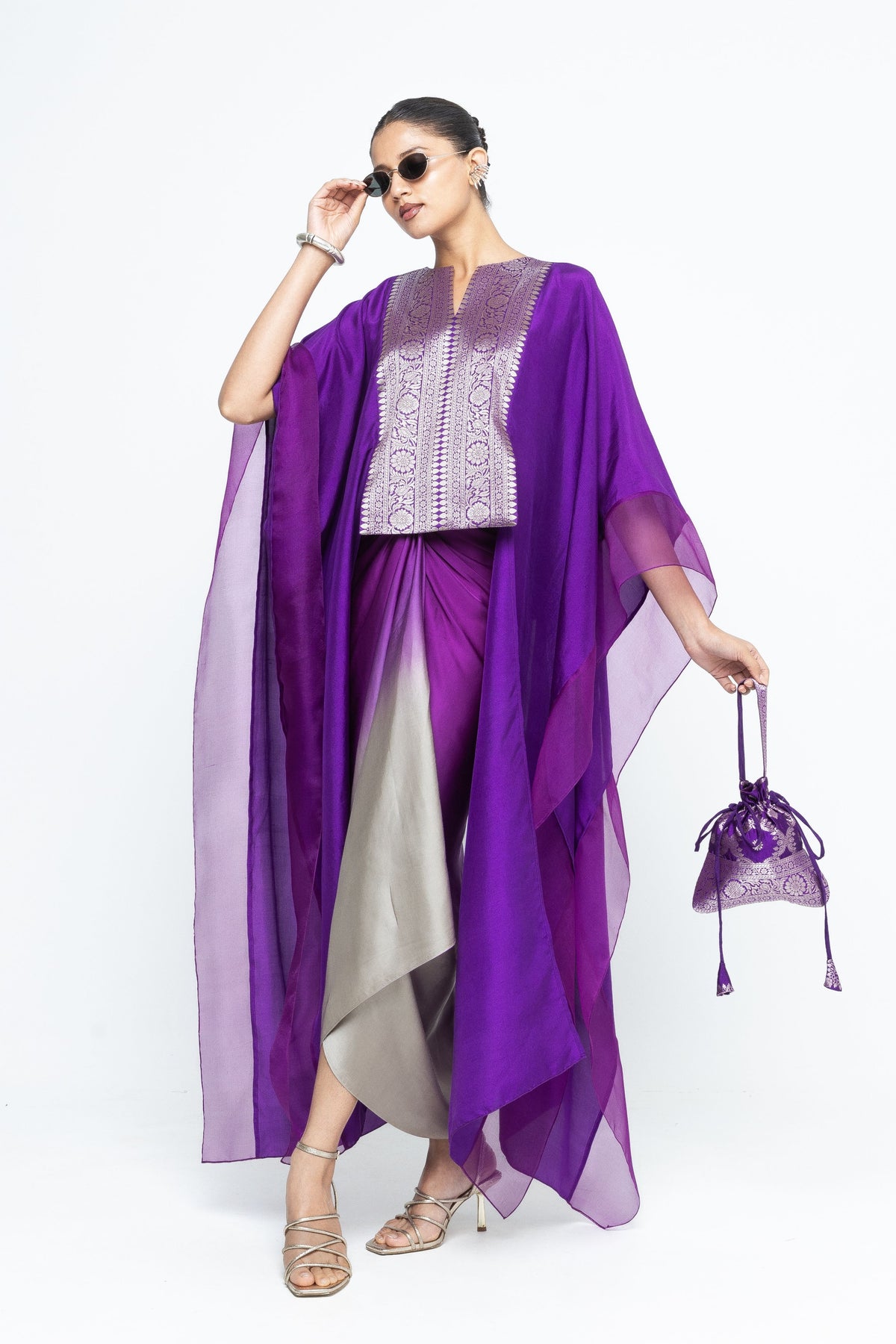 Onaya Statement Cape Set
