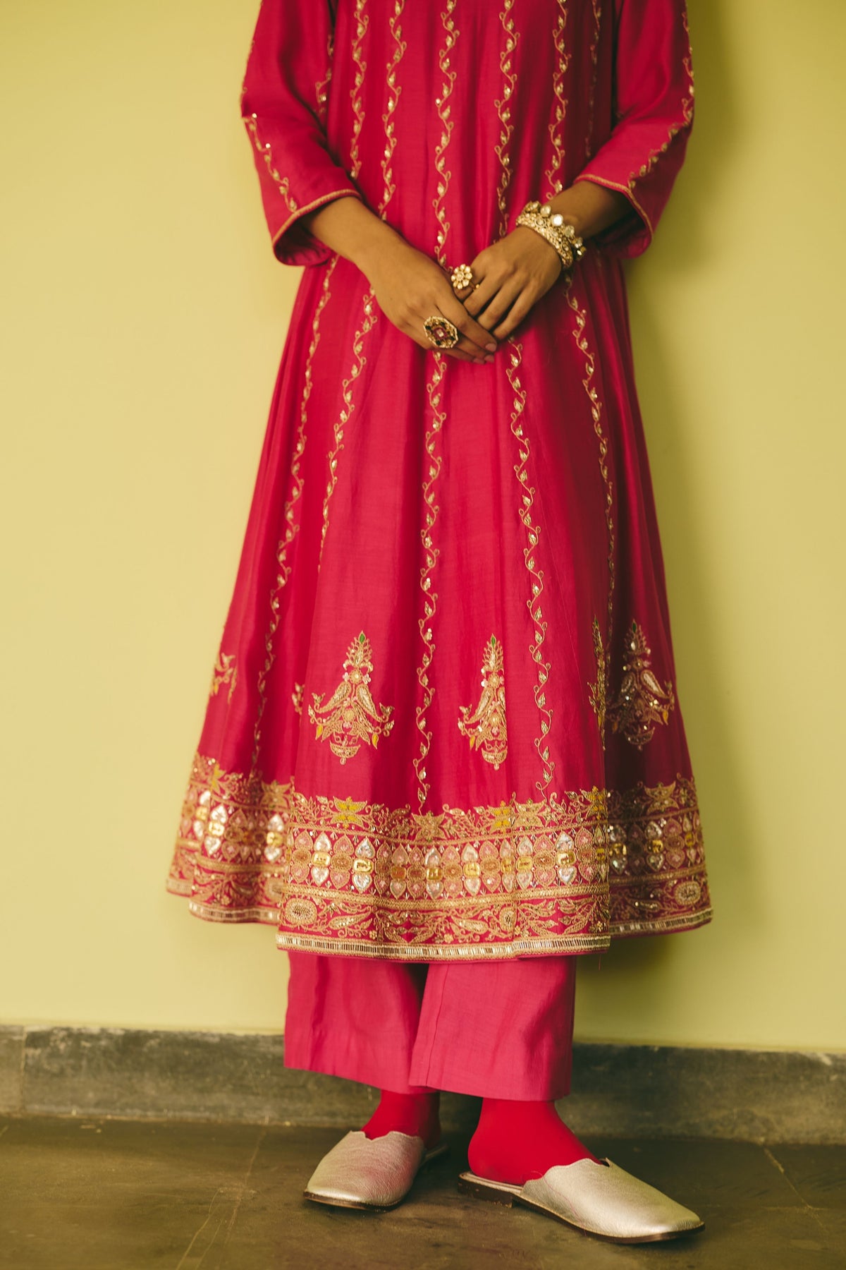 Ferozaan Gulraaz Anarkali Set