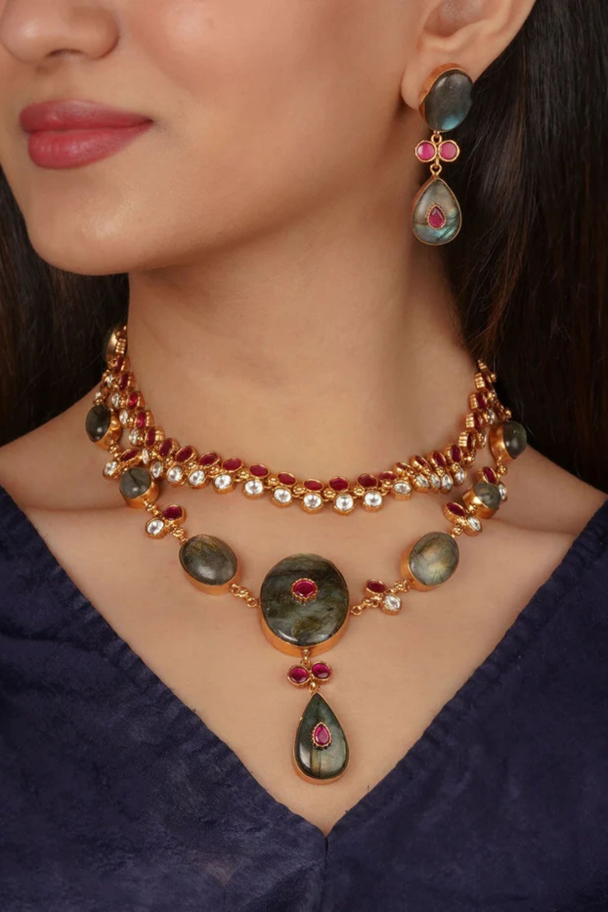 Grey Color Contemporary Necklace Set