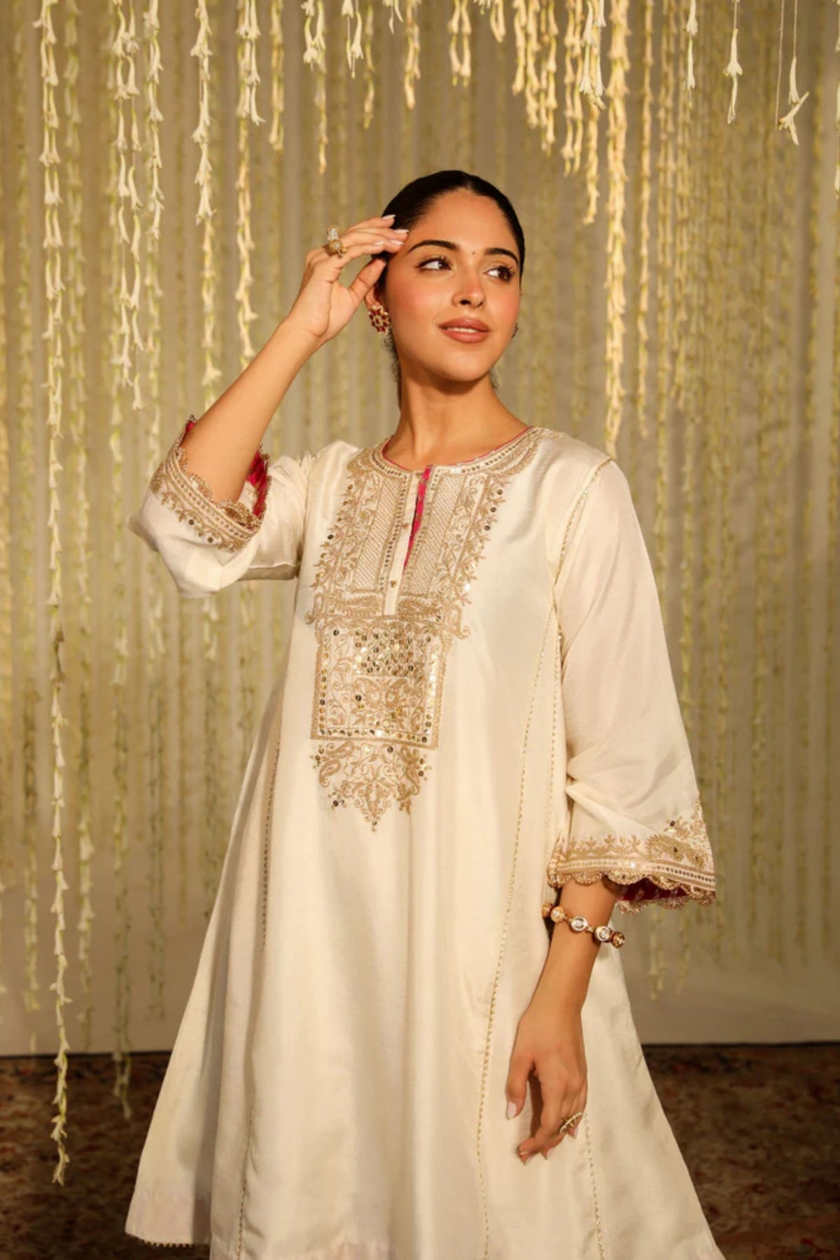 Meher Daisy Ivory Kurta Set