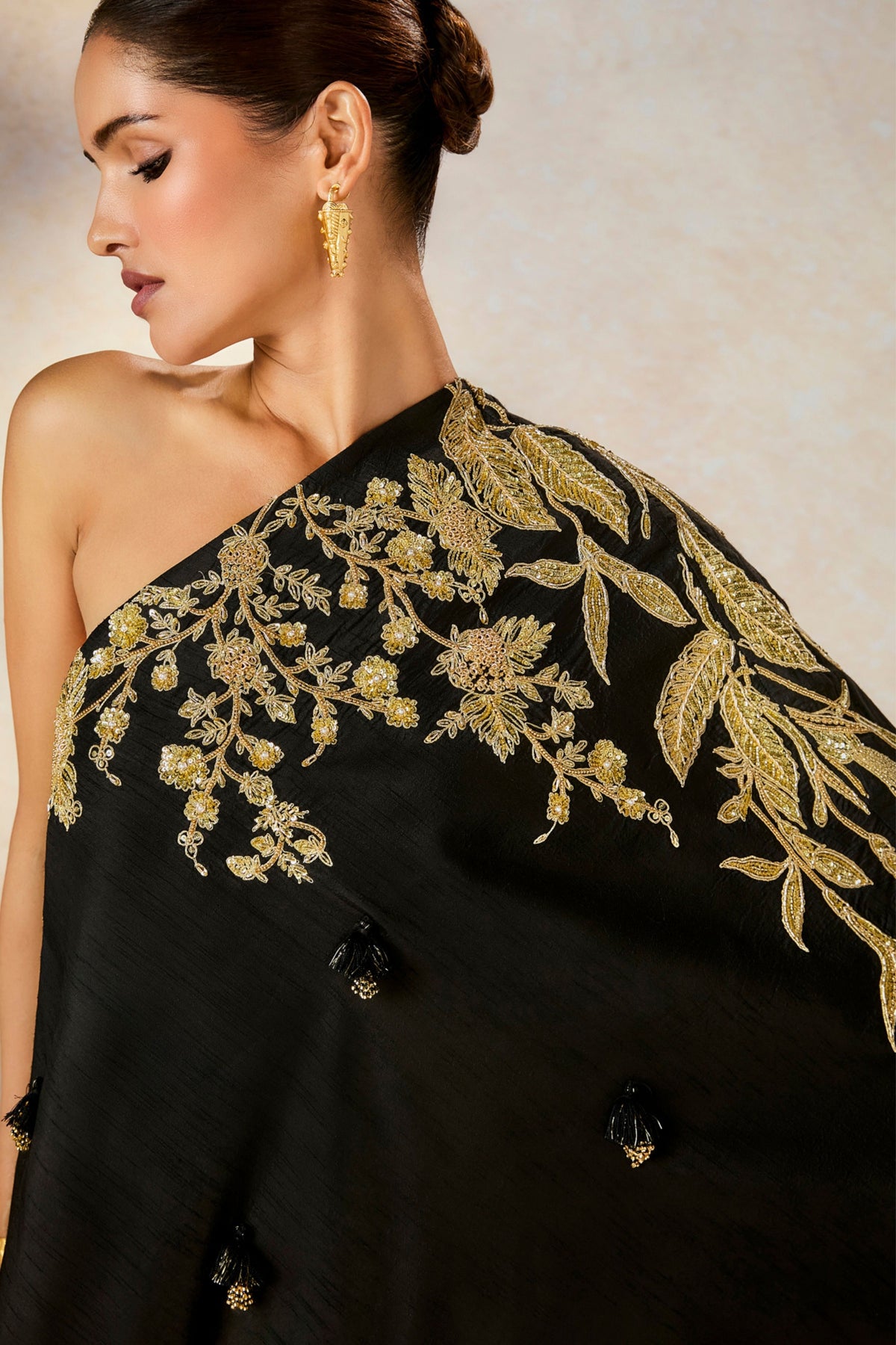 Raat Rani One Shoulder Set