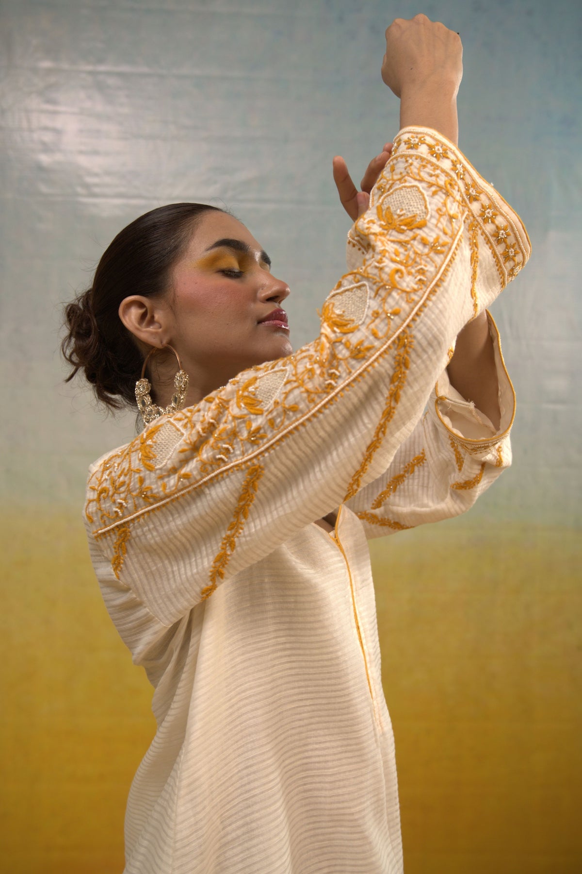 White Tunic and Tulip Salwar Set