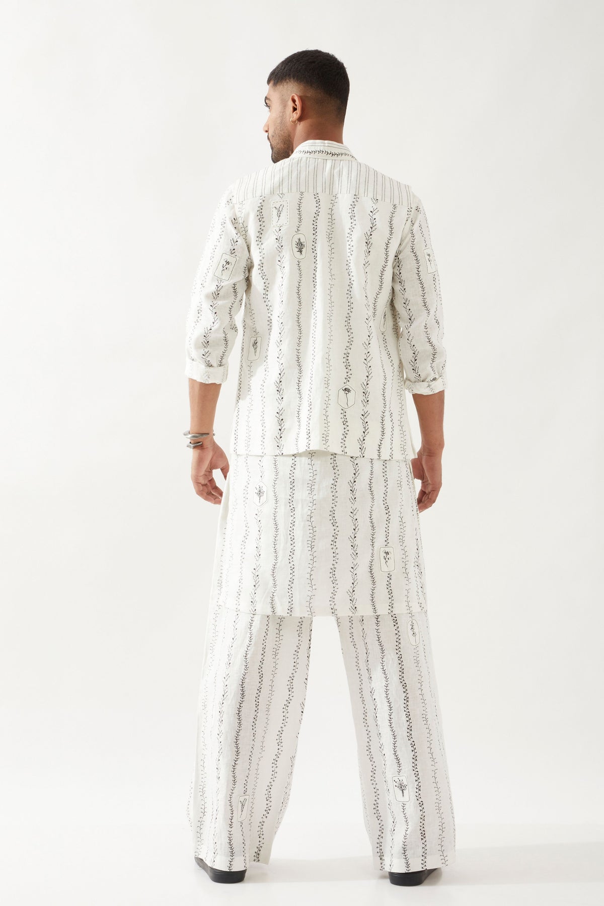 Madox Vine White Bandi