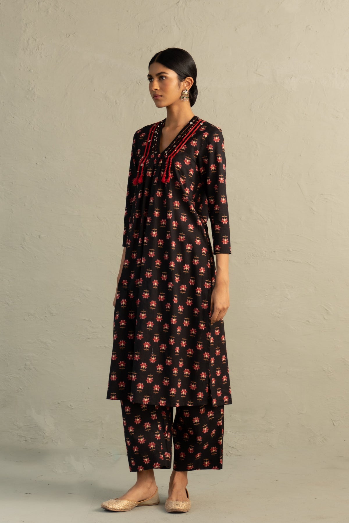 Black V-Neck Kurta Set