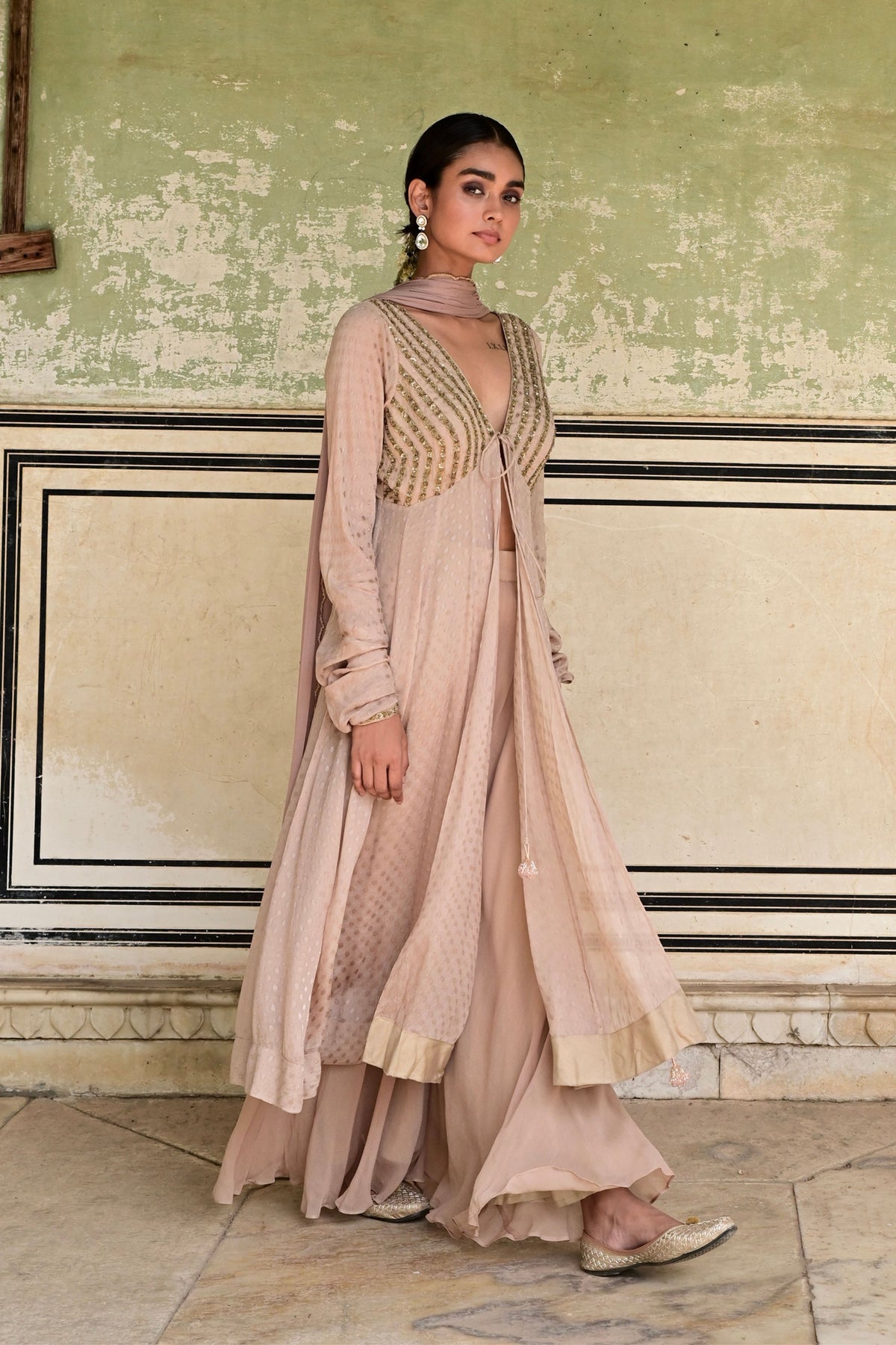 Gulnaar Kurta Set