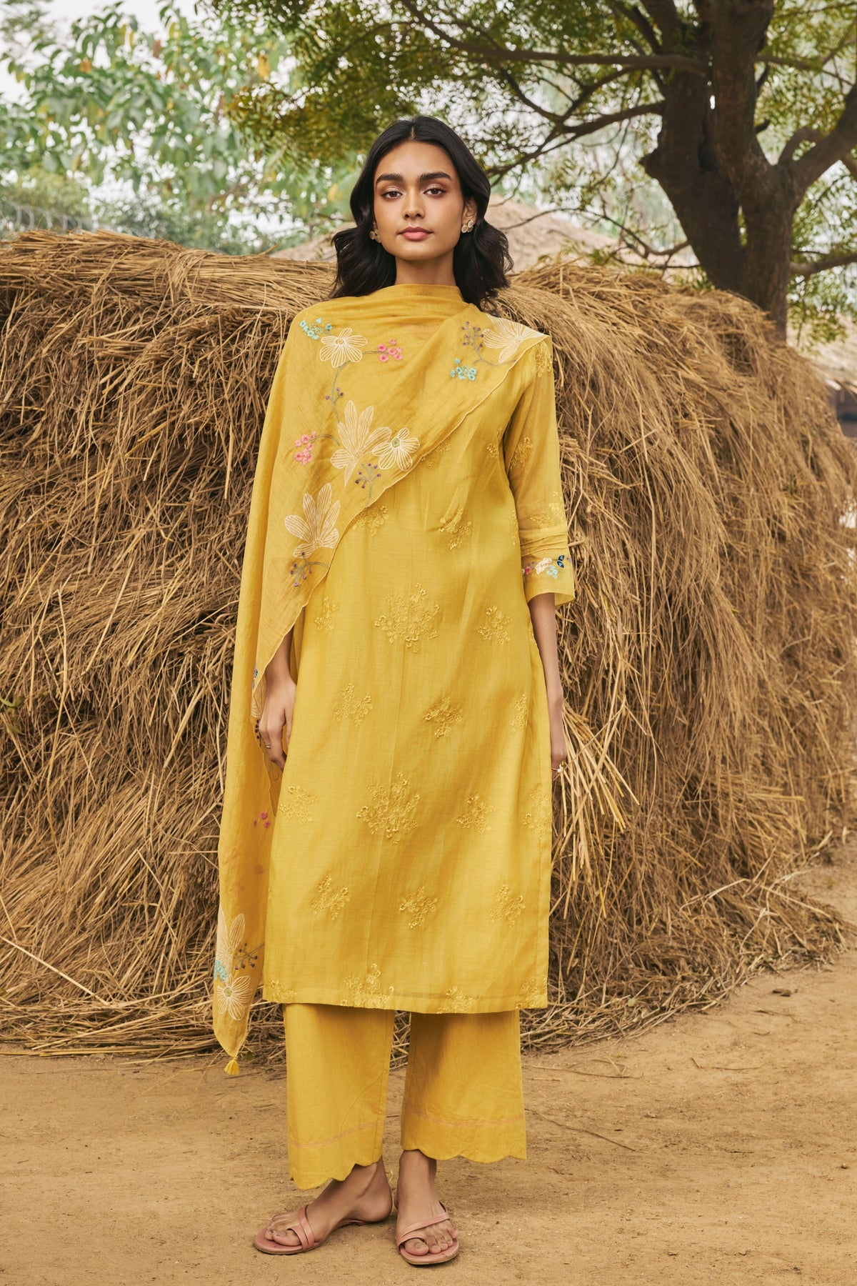 Daffodil Embroidered Kurta Set