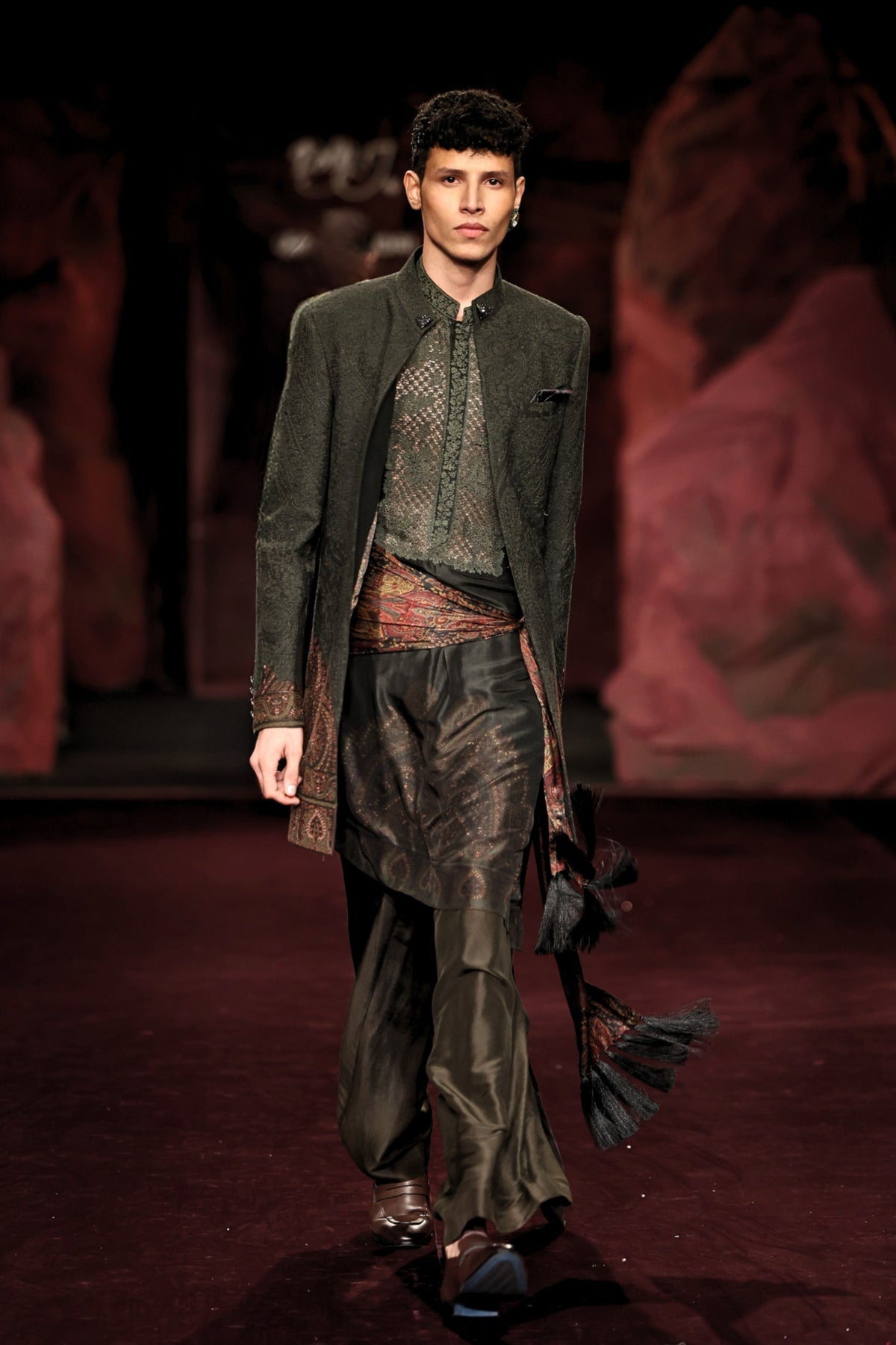 Gulzar Sherwani Set