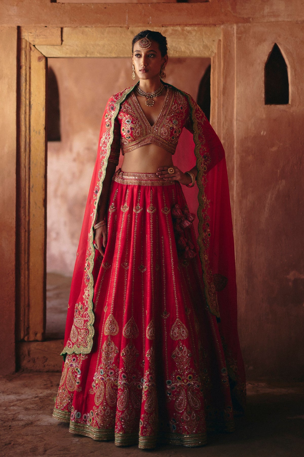 Gulrez 16 Kali Chadi Lehenga Set