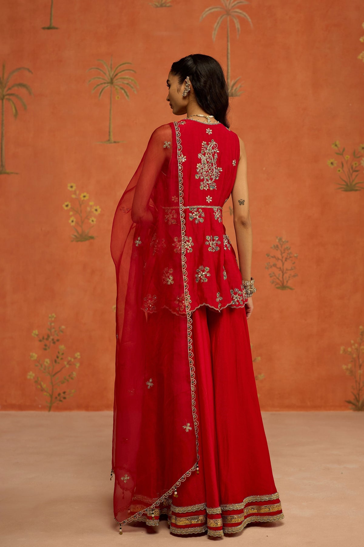 Yuvika Sharara Set