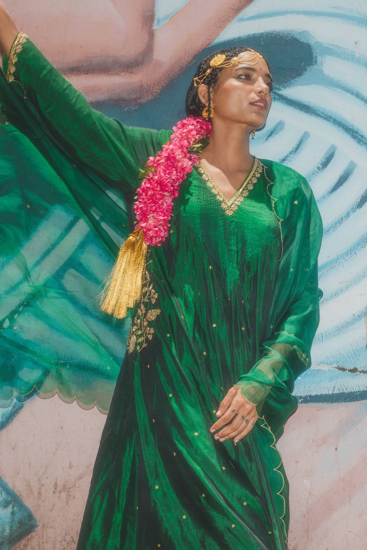 Jhilmil Juhu Kurta Set