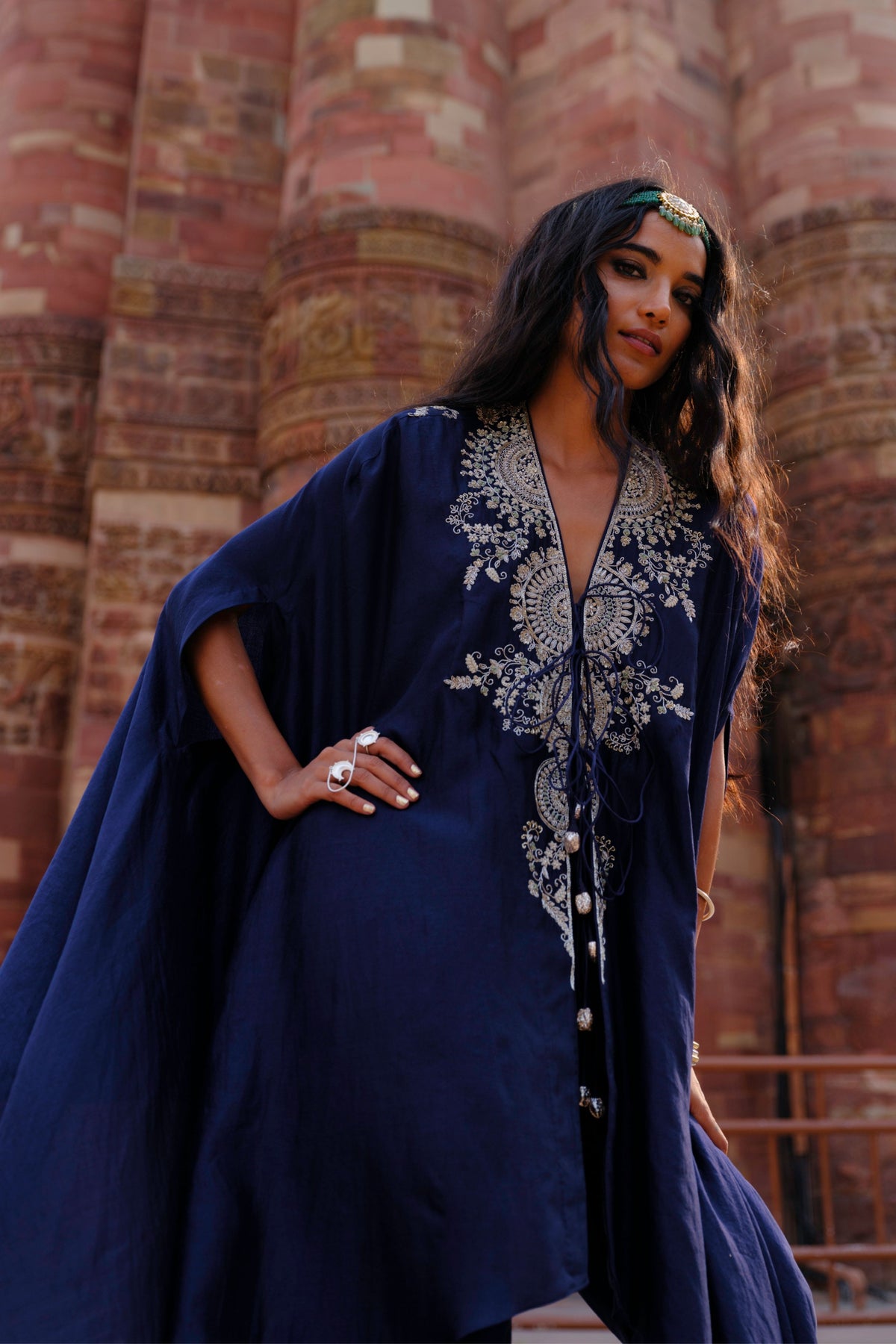 Fara Cape Set