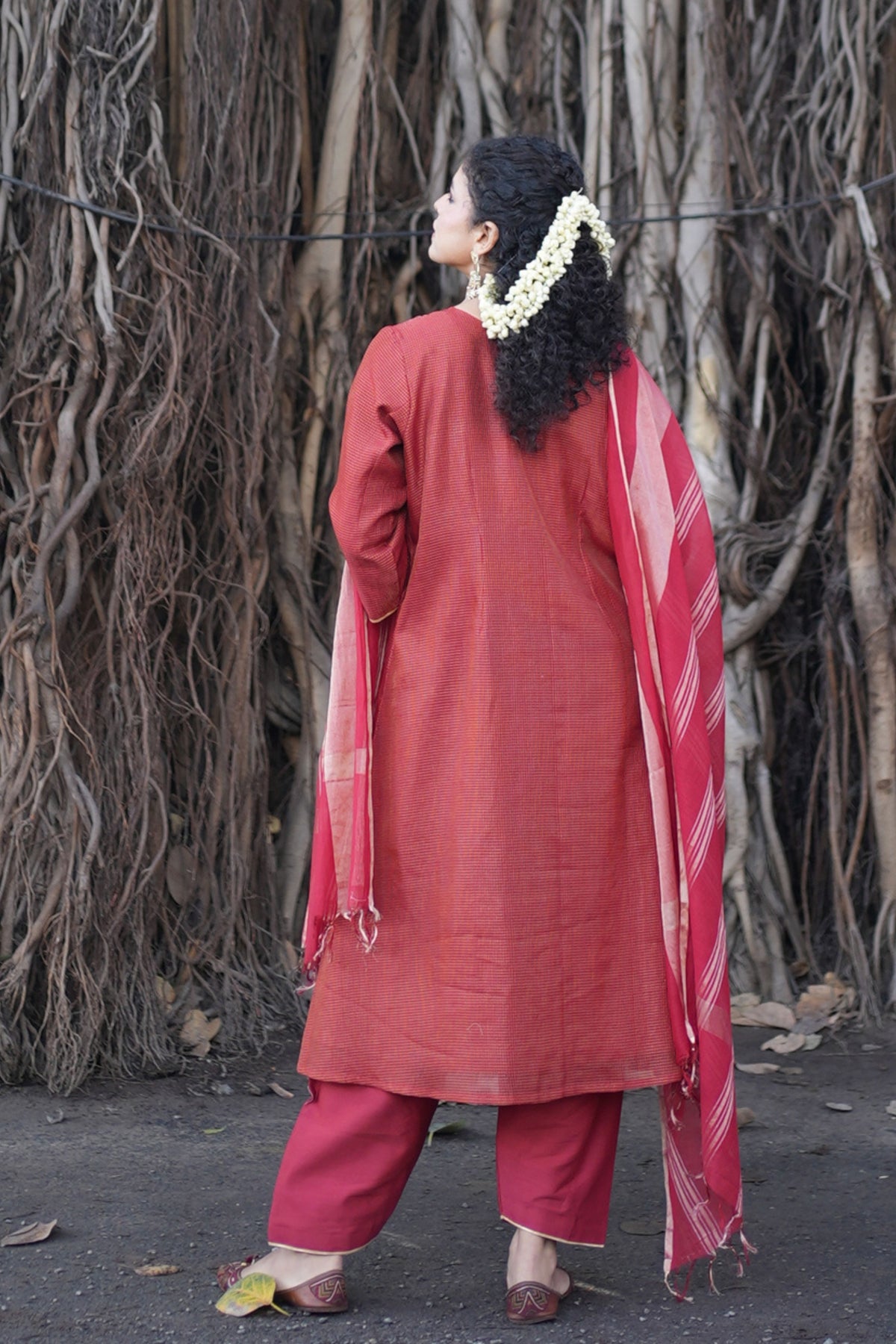 Bhanu Elegant Gota Kurta Set