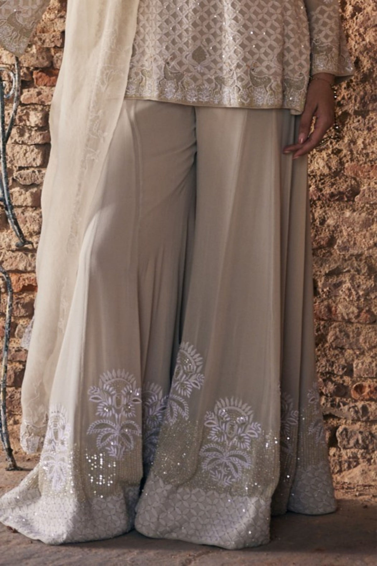 Eira Sharara Set