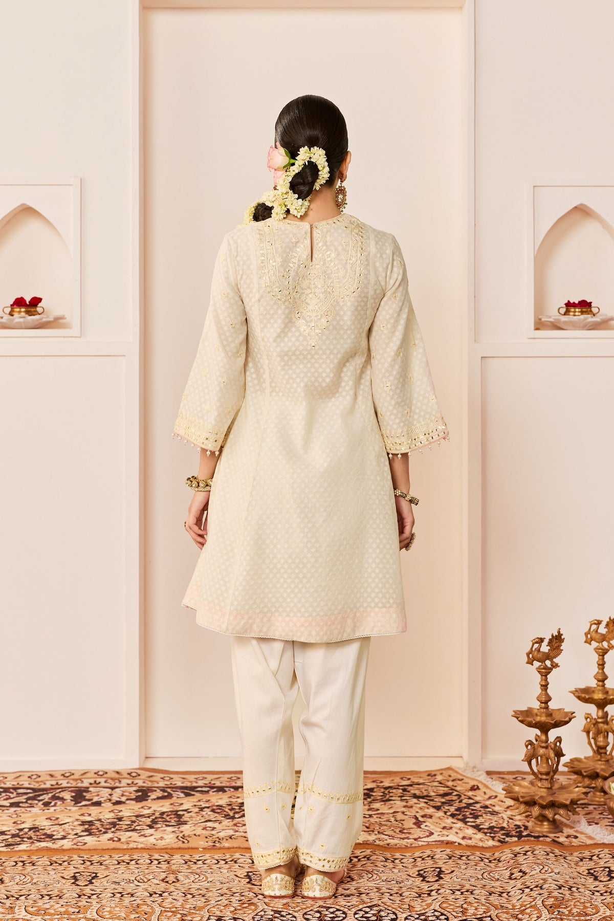 Nida Daisy Ivory Short Choga Set