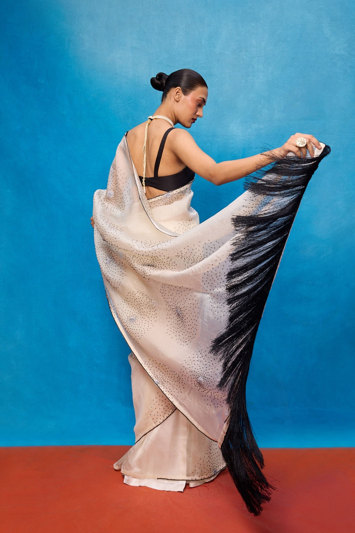Handwoven Off-white Kora Banarasi Saree