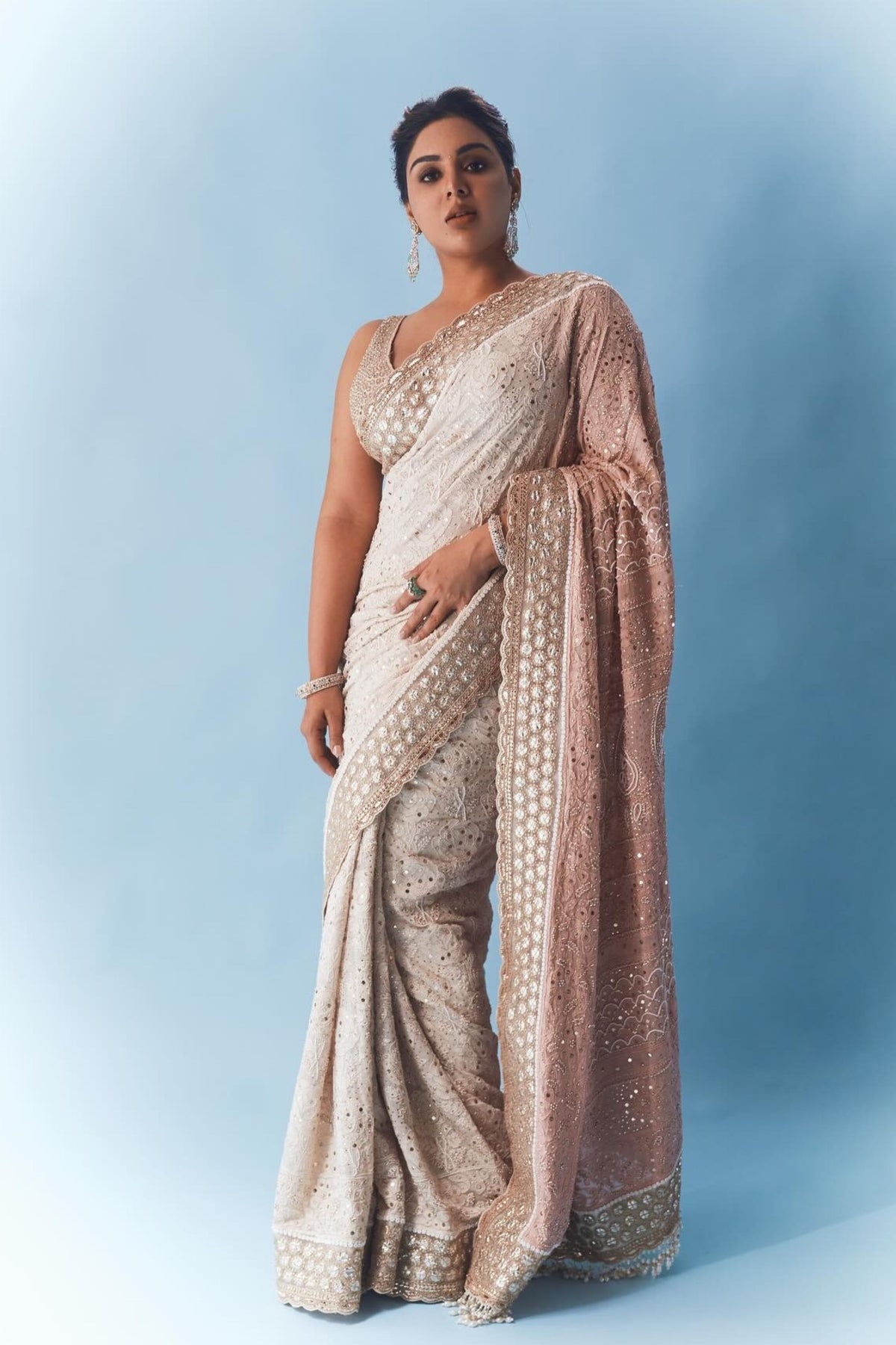 Samyuktha in Faabiiana