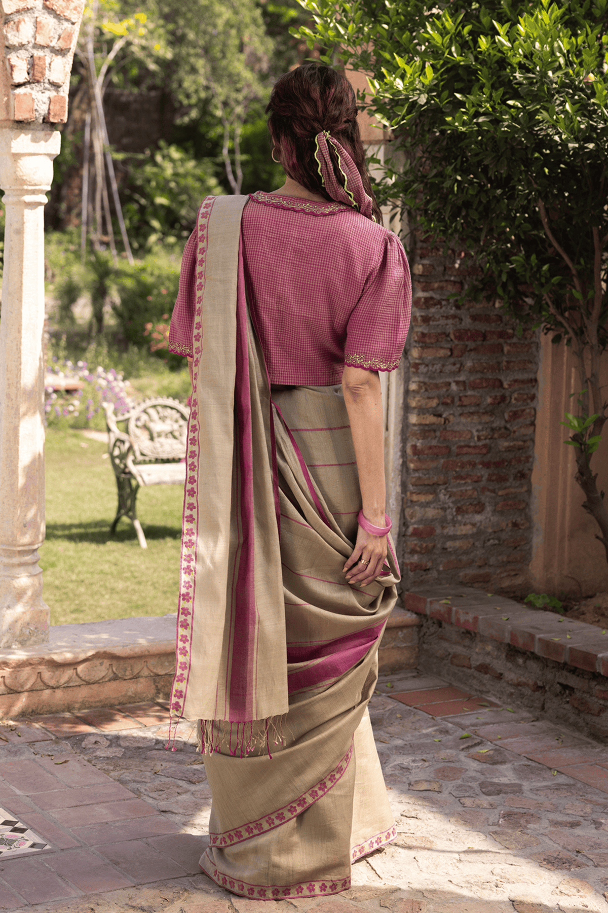 Drifting Bloom Jamdani Saree