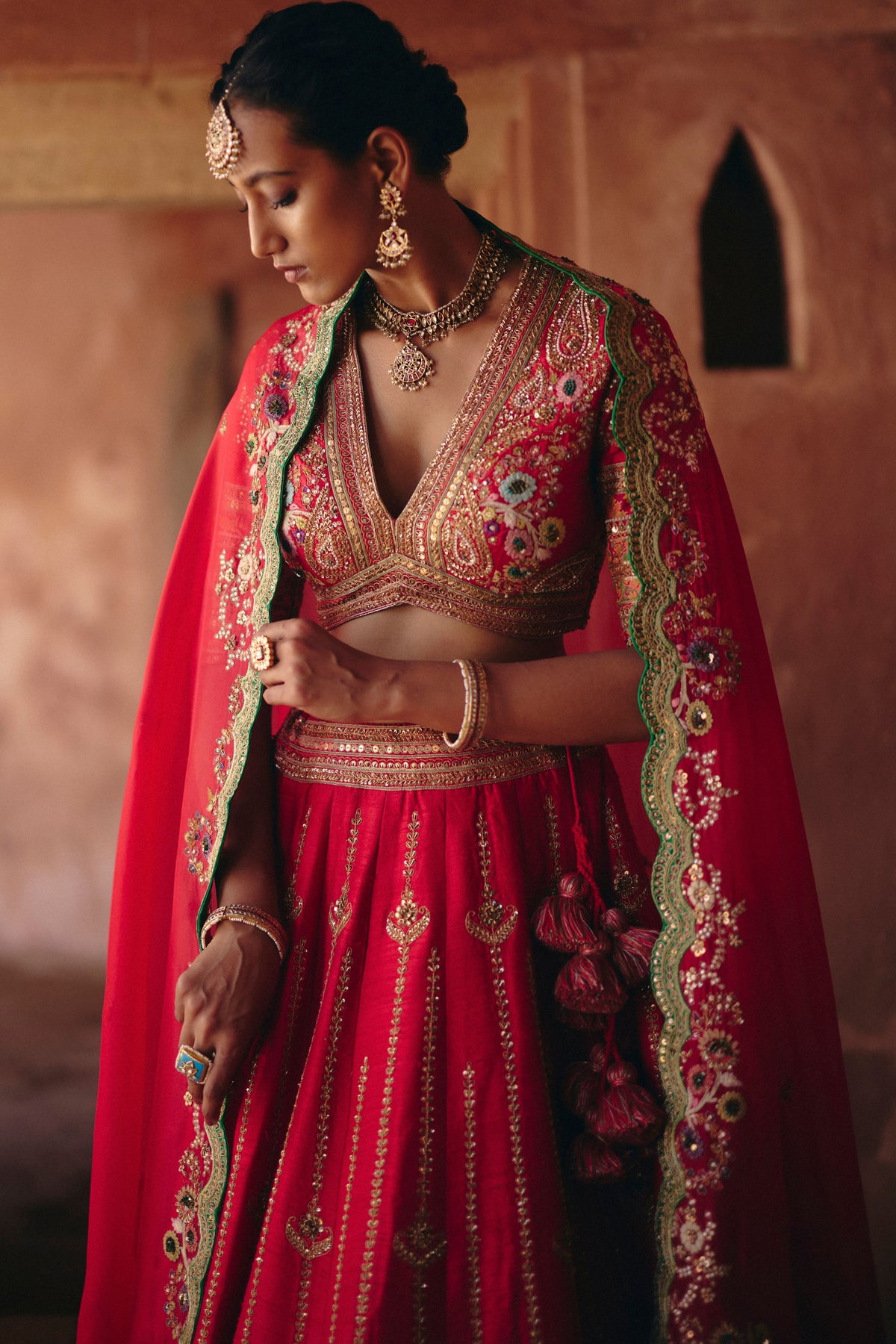 Gulrez 16 Kali Chadi Lehenga Set