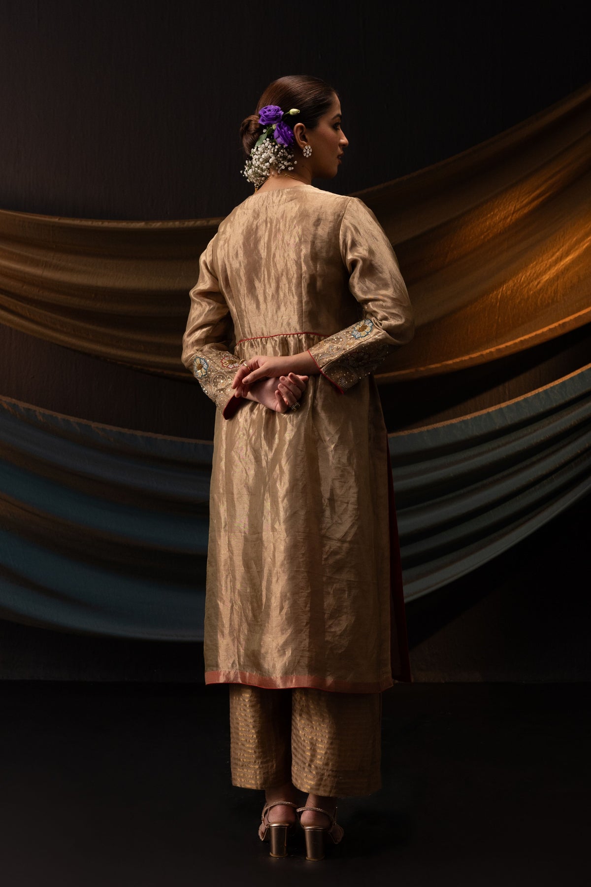 Gold Front Slit Kurta Set