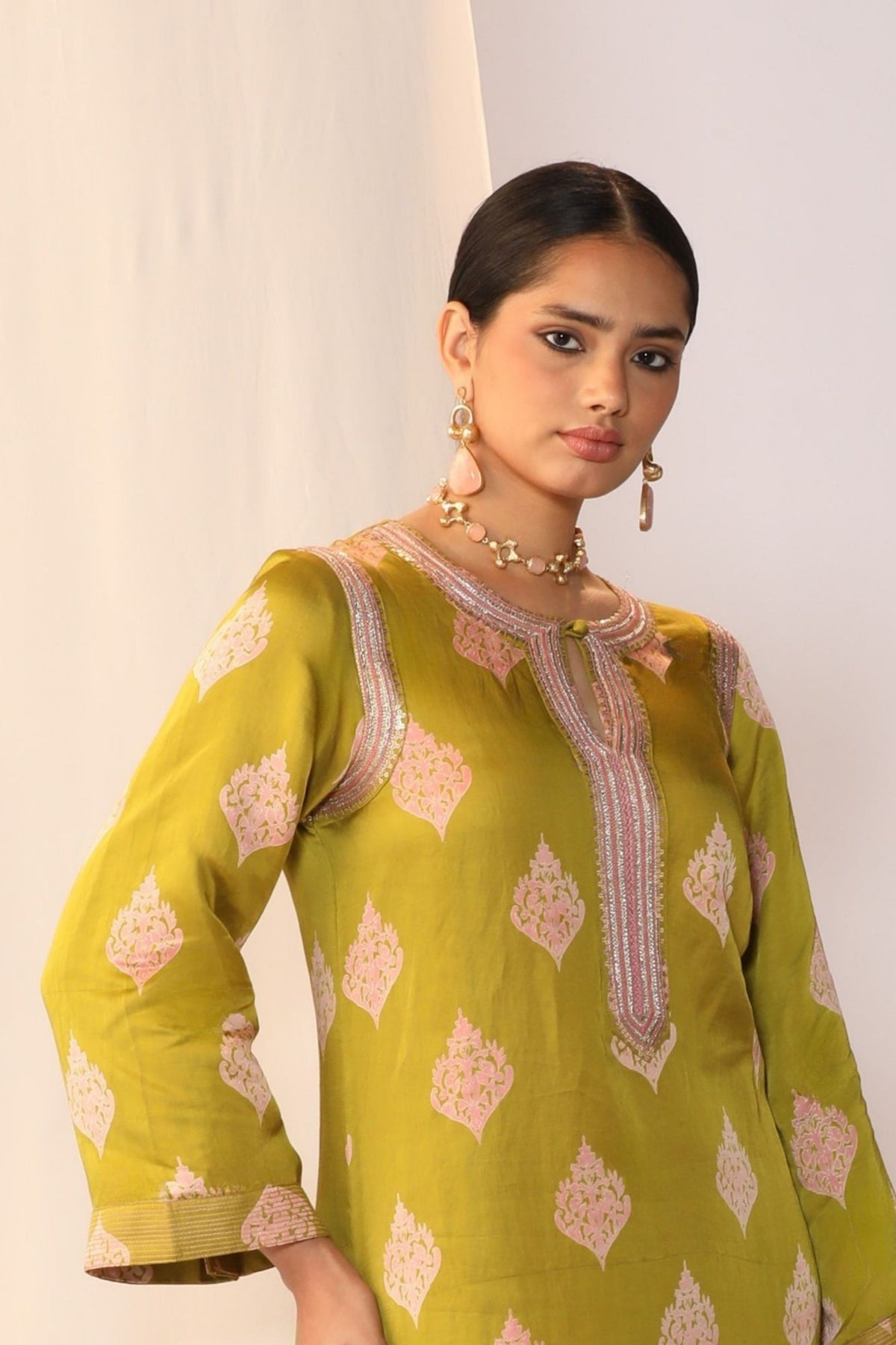 Leaf Green Embroidred Kurta Set