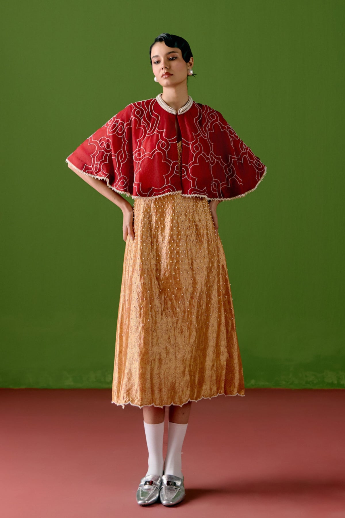 Jahanara Scarlet Cape