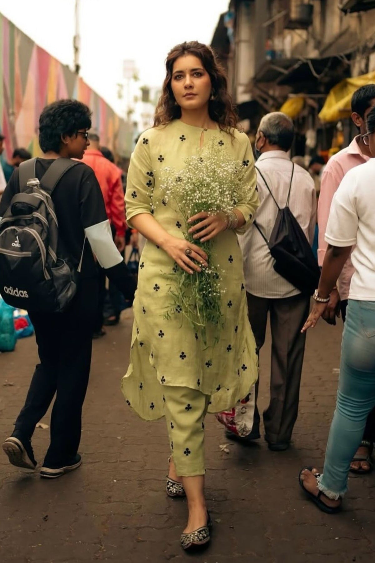 Raashii Khanna in Mati