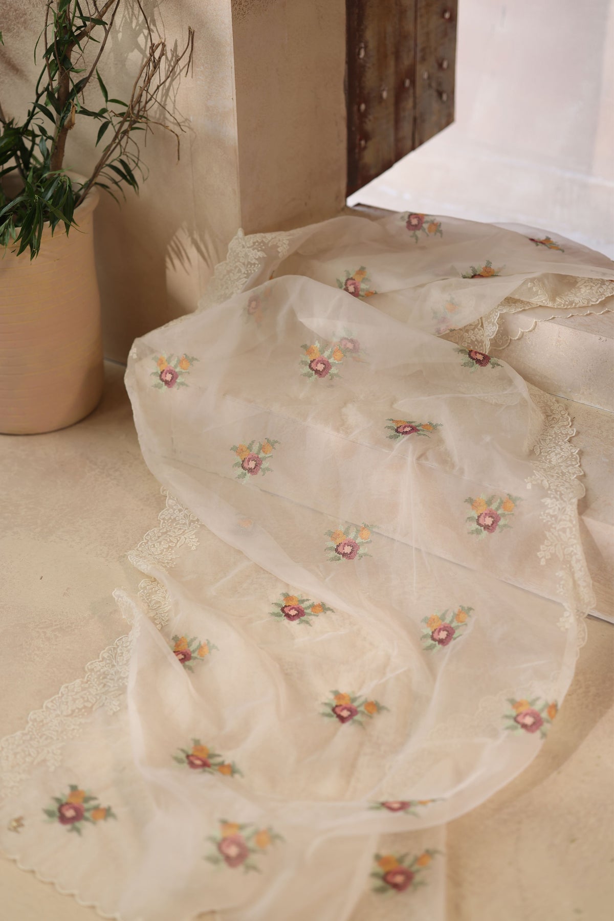 Siara Ivory Kurta Set