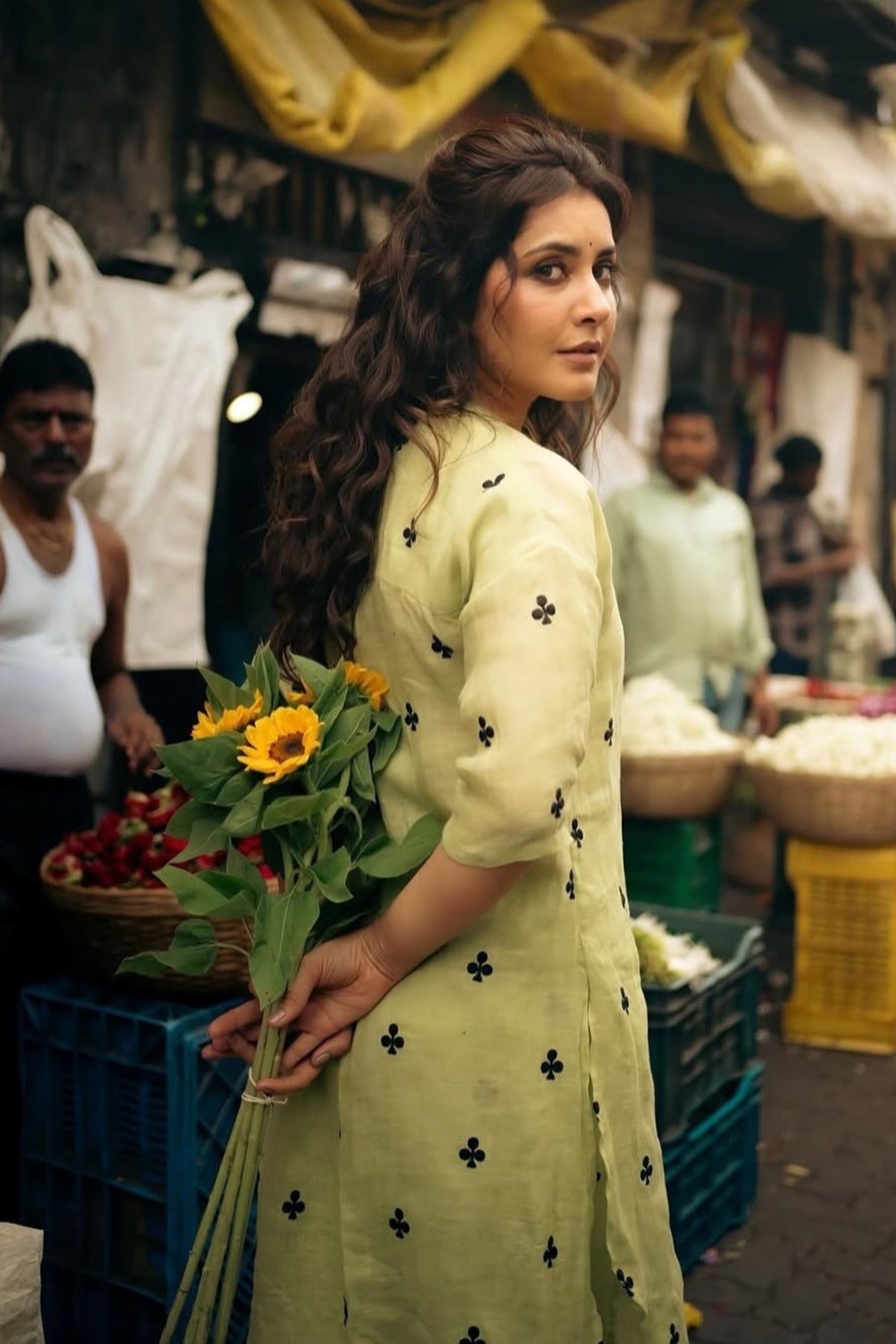 Raashii Khanna in Mati
