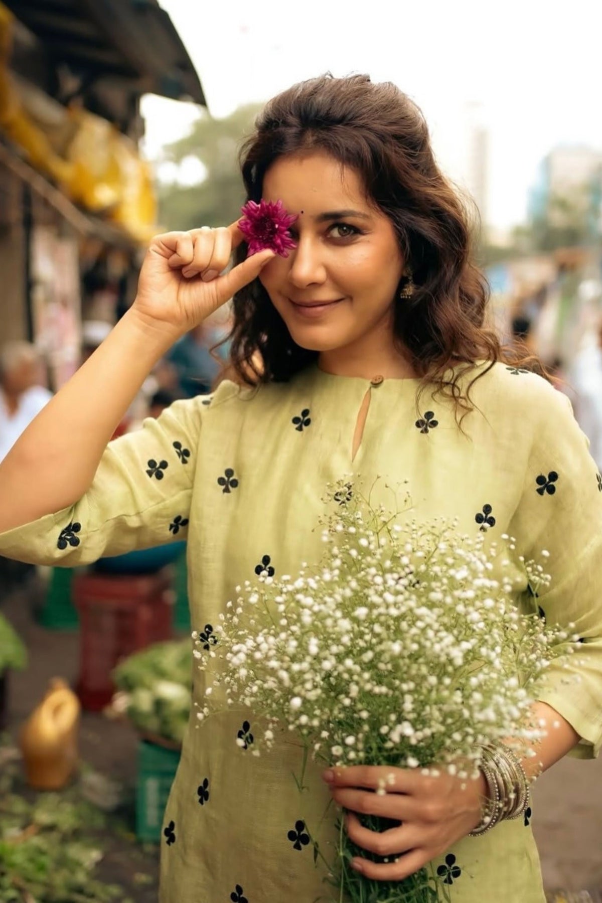 Raashii Khanna in Mati