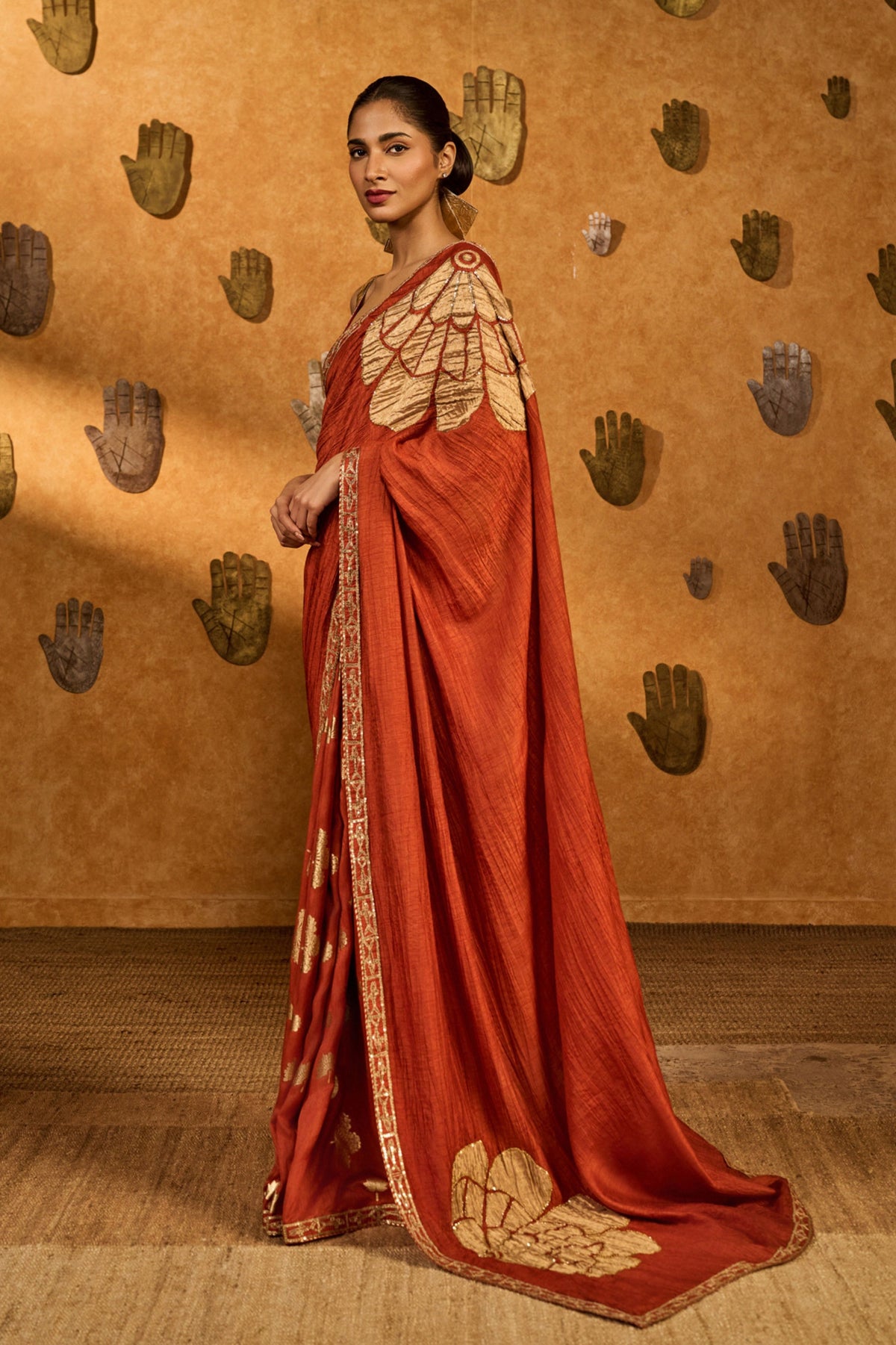 Rust Windrose Crushed Saree