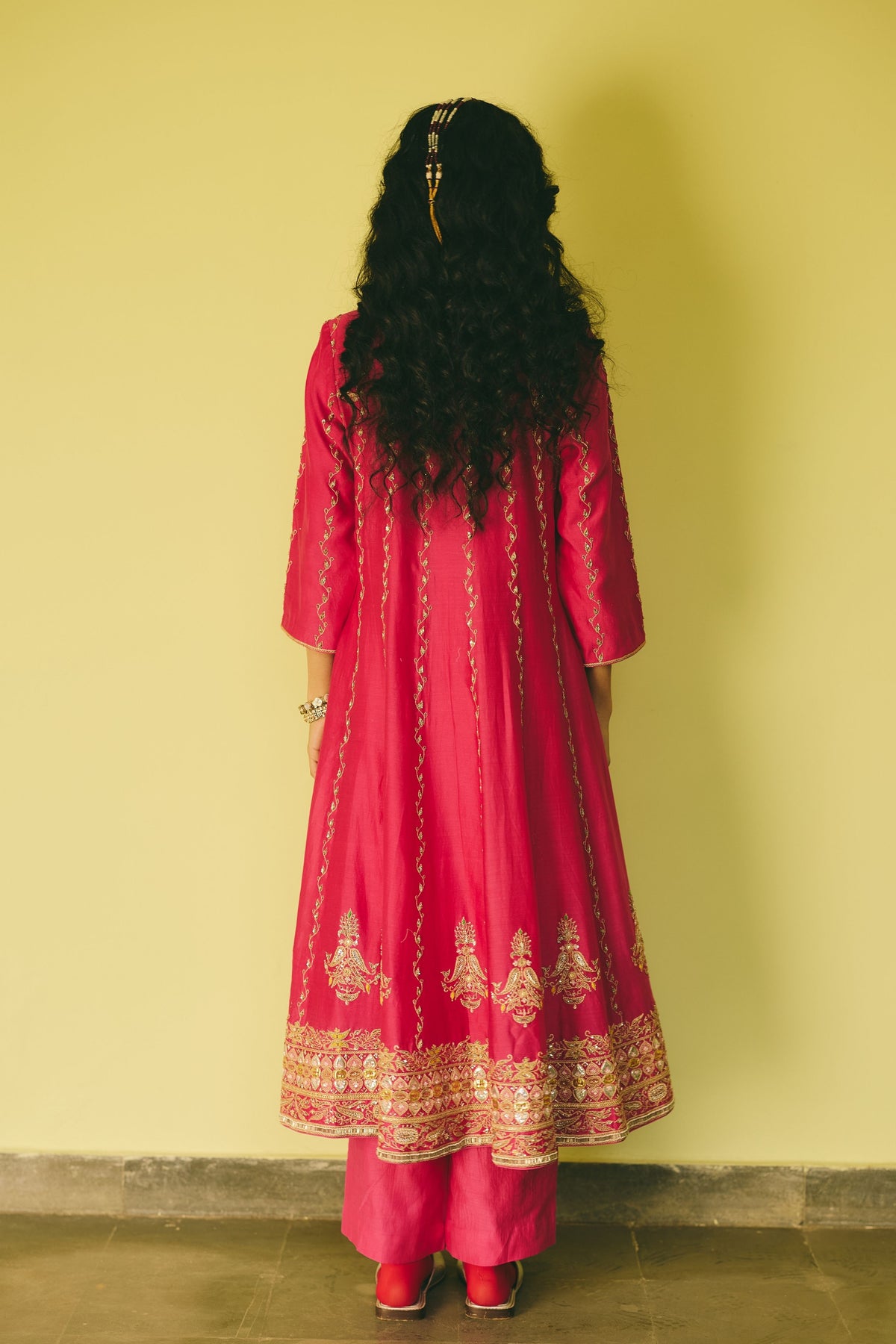 Ferozaan Gulraaz Anarkali Set