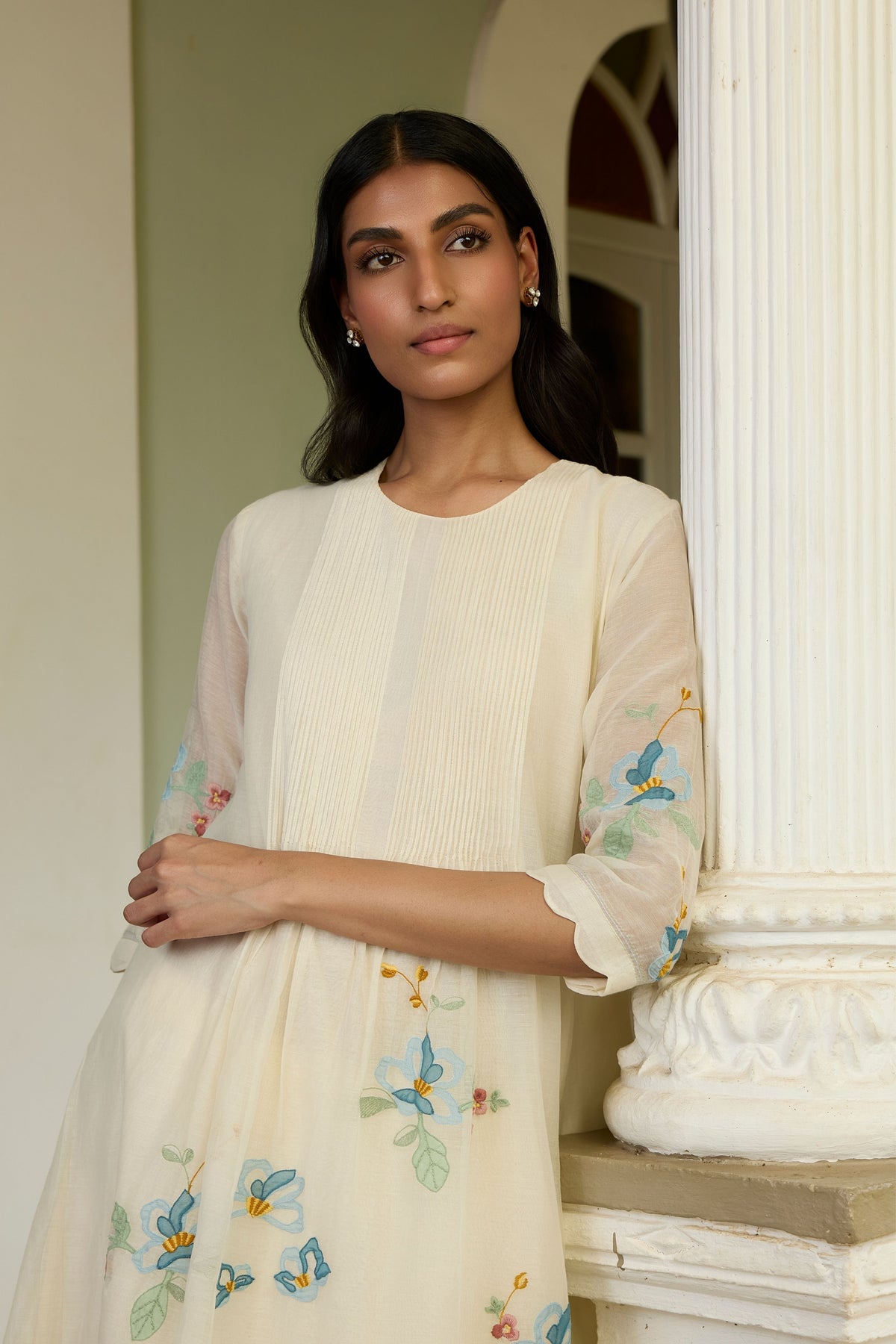 Ivory Applique Pintuck Kurta Set