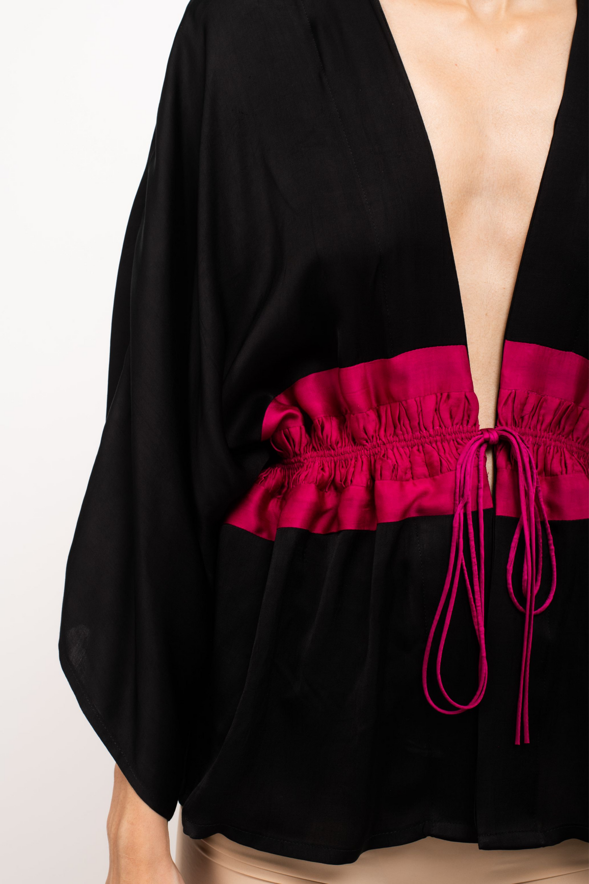Black and Wine Short Cape