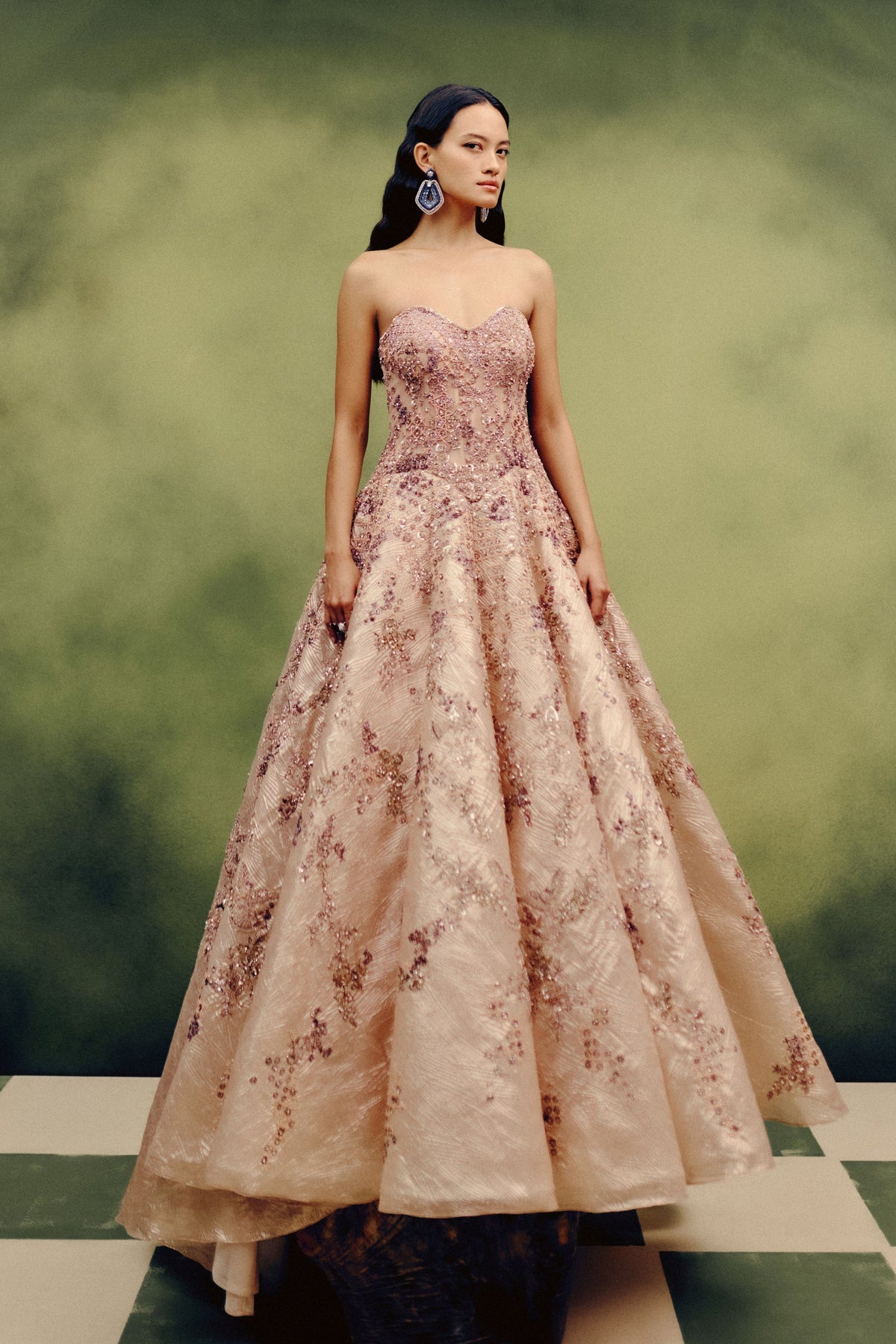 Aurum Éclat Gown