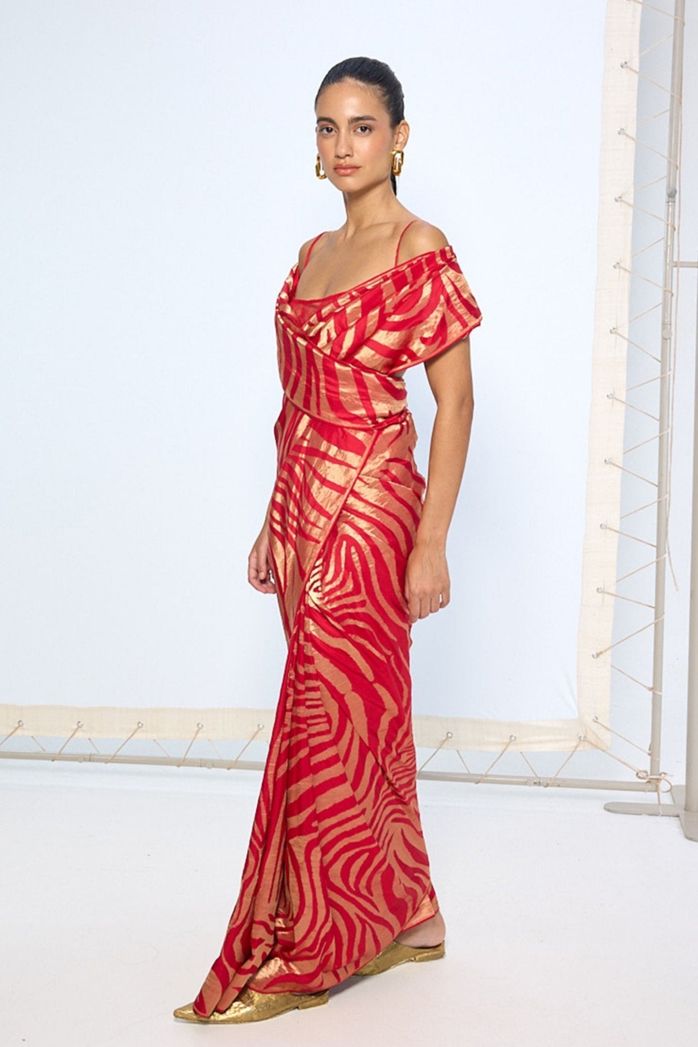 Handwoven Classic Red Silk Saree - Ekaya - Elahe