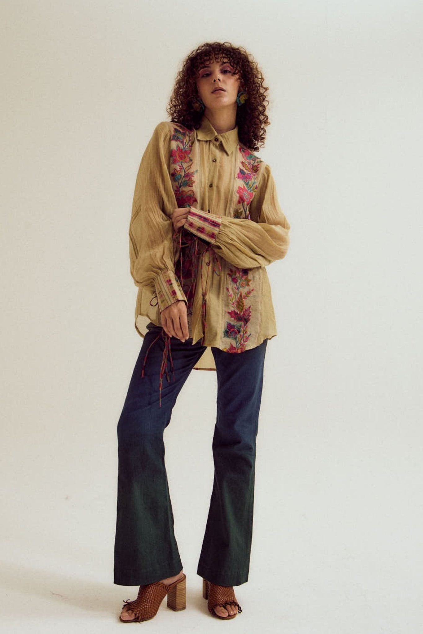 Camellia Shirt - Capisvirleo - Elahe