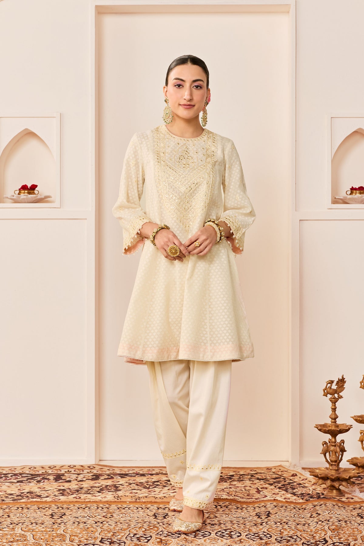 Nida Daisy Ivory Short Choga Set