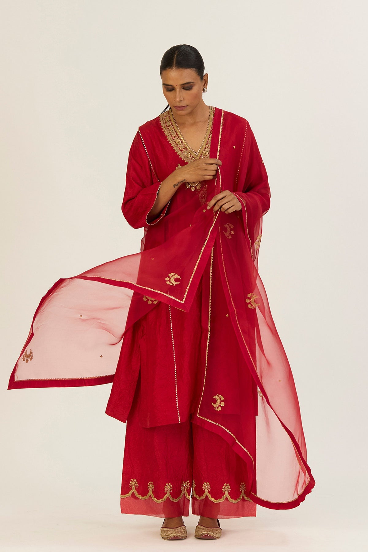Advika Red Dupatta