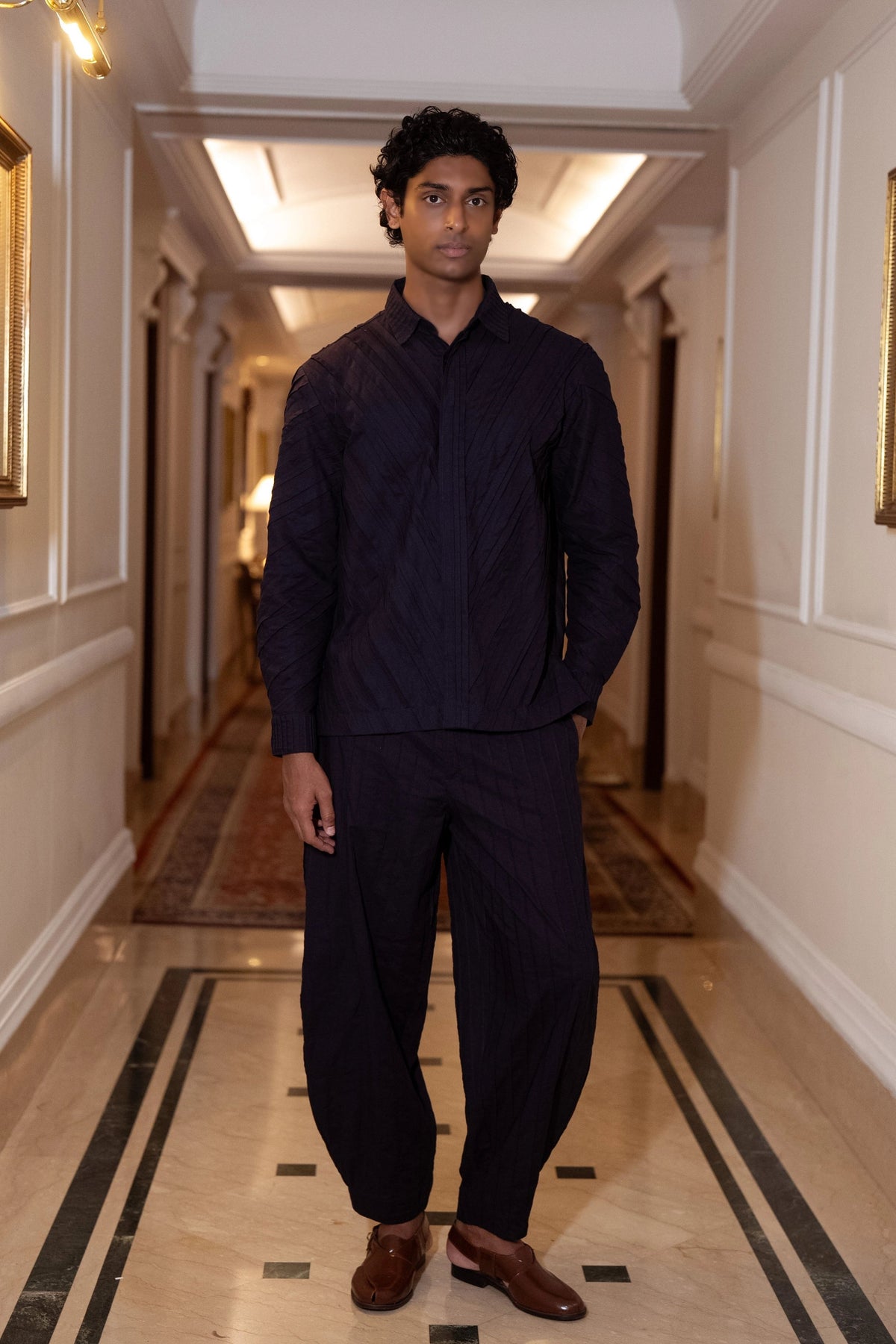 Pintuck Shirt & Pintuck Barrel Pants