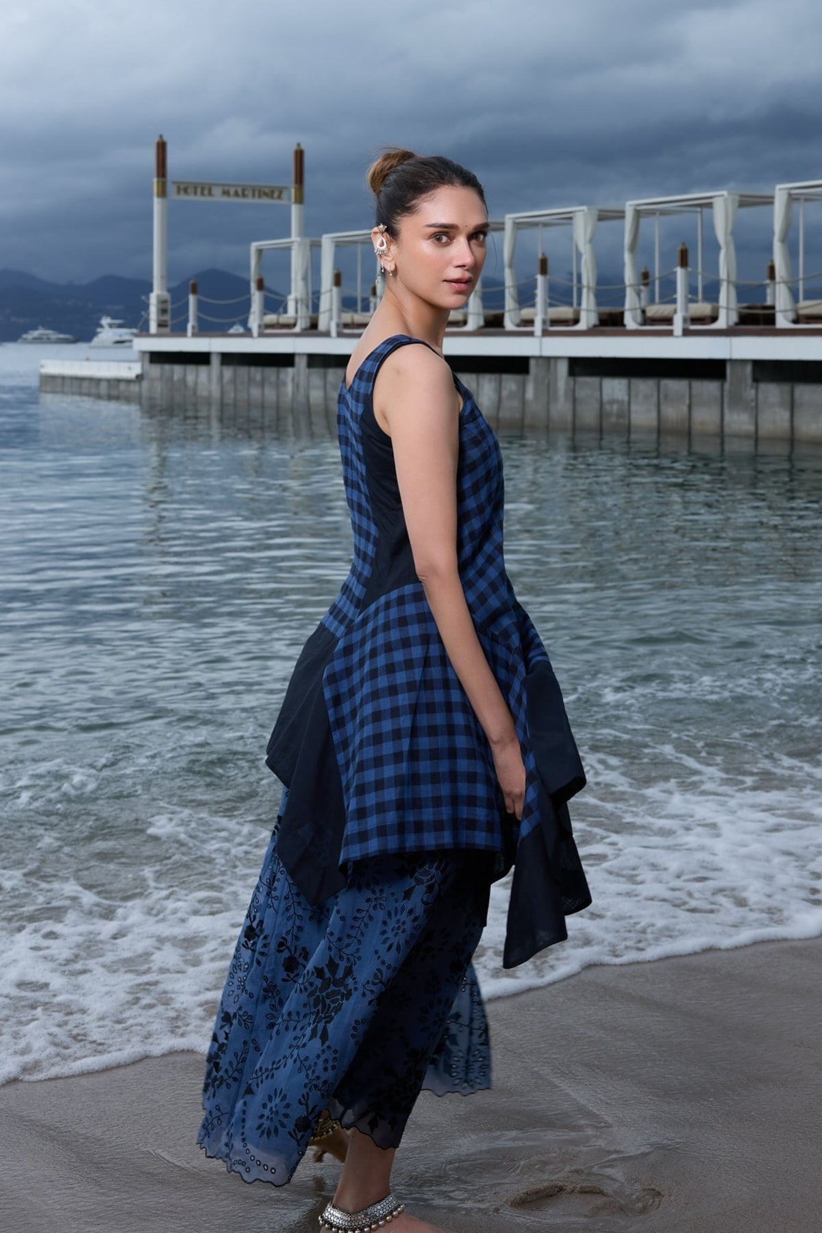 Aditi Rao Hydari in Peachoo