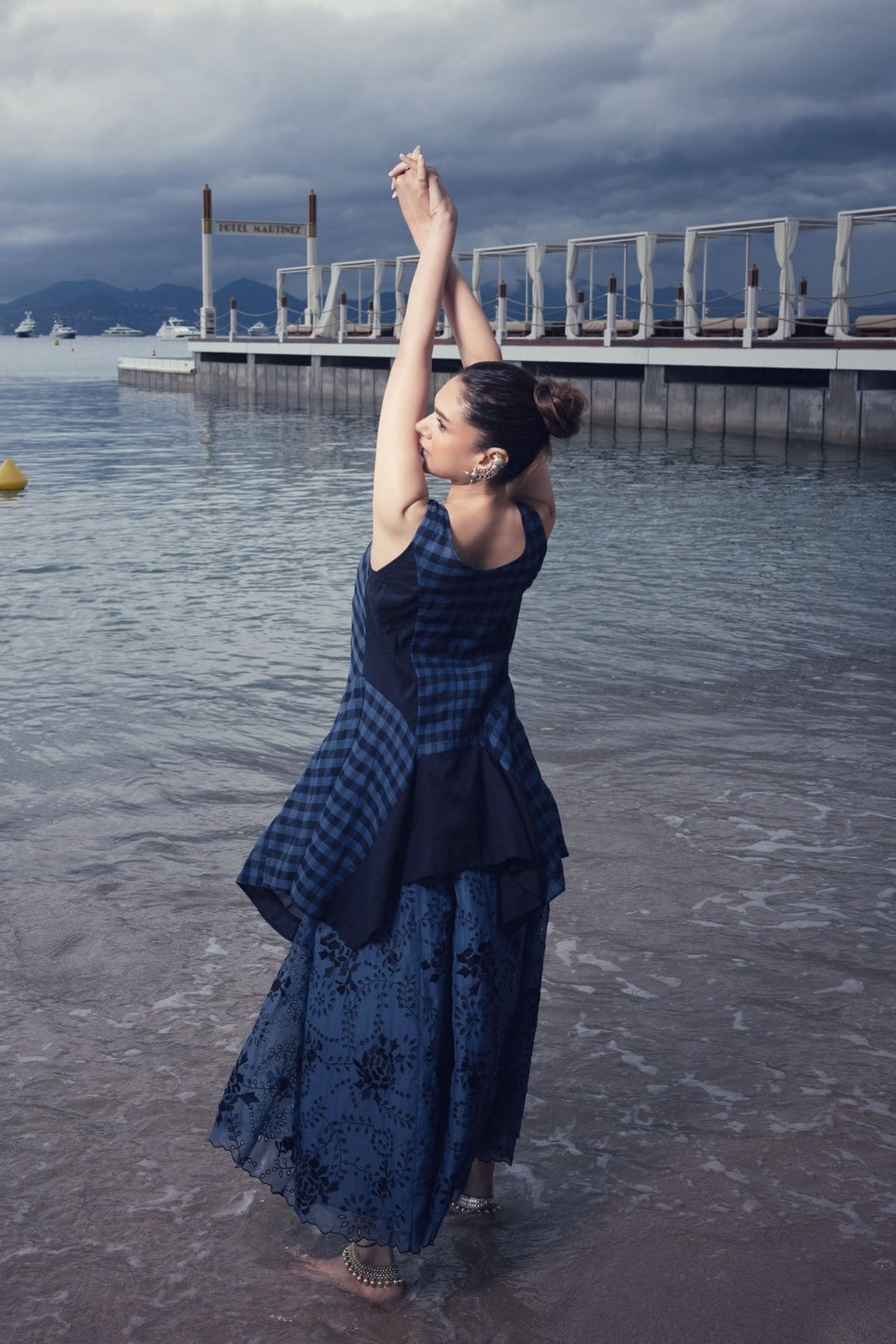Aditi Rao Hydari in Peachoo