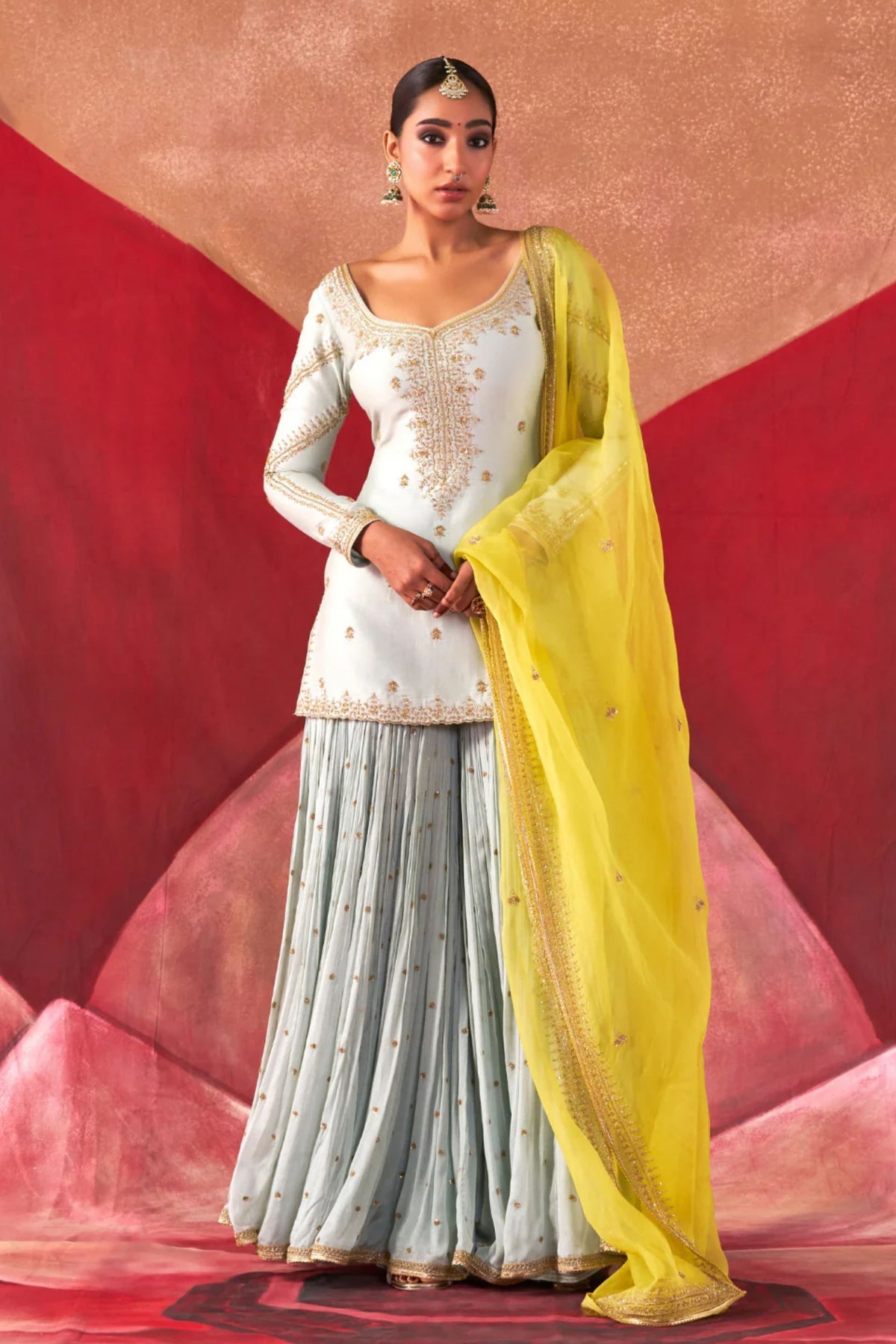 Pranuta Sharara Set