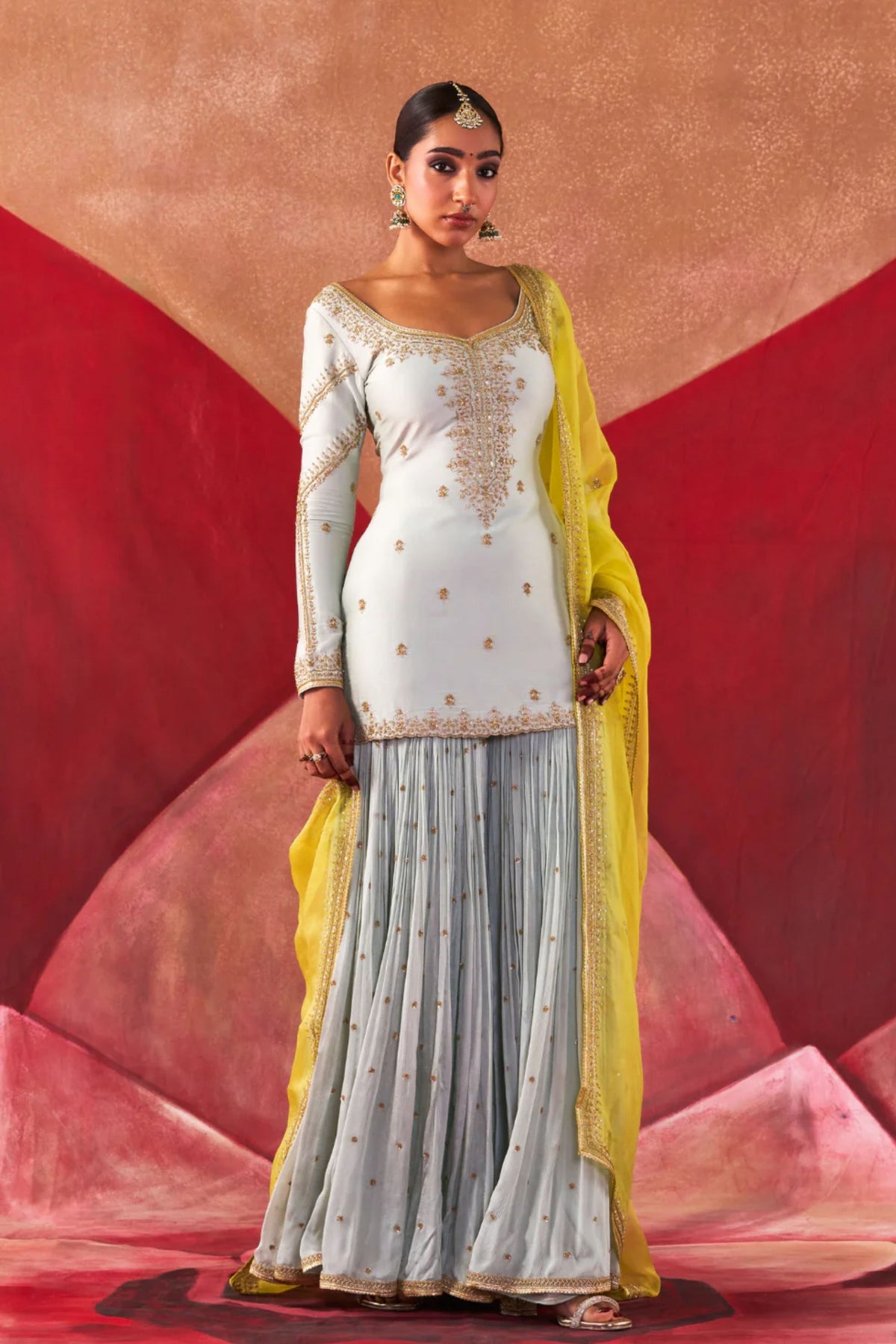 Pranuta Sharara Set